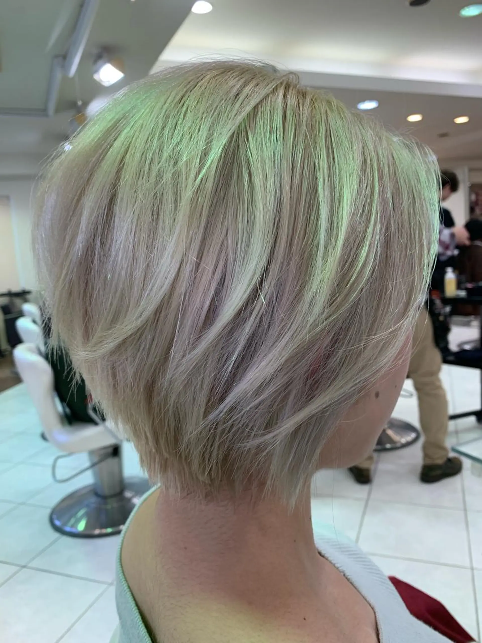 ショート 春日 力のヘアスタイル