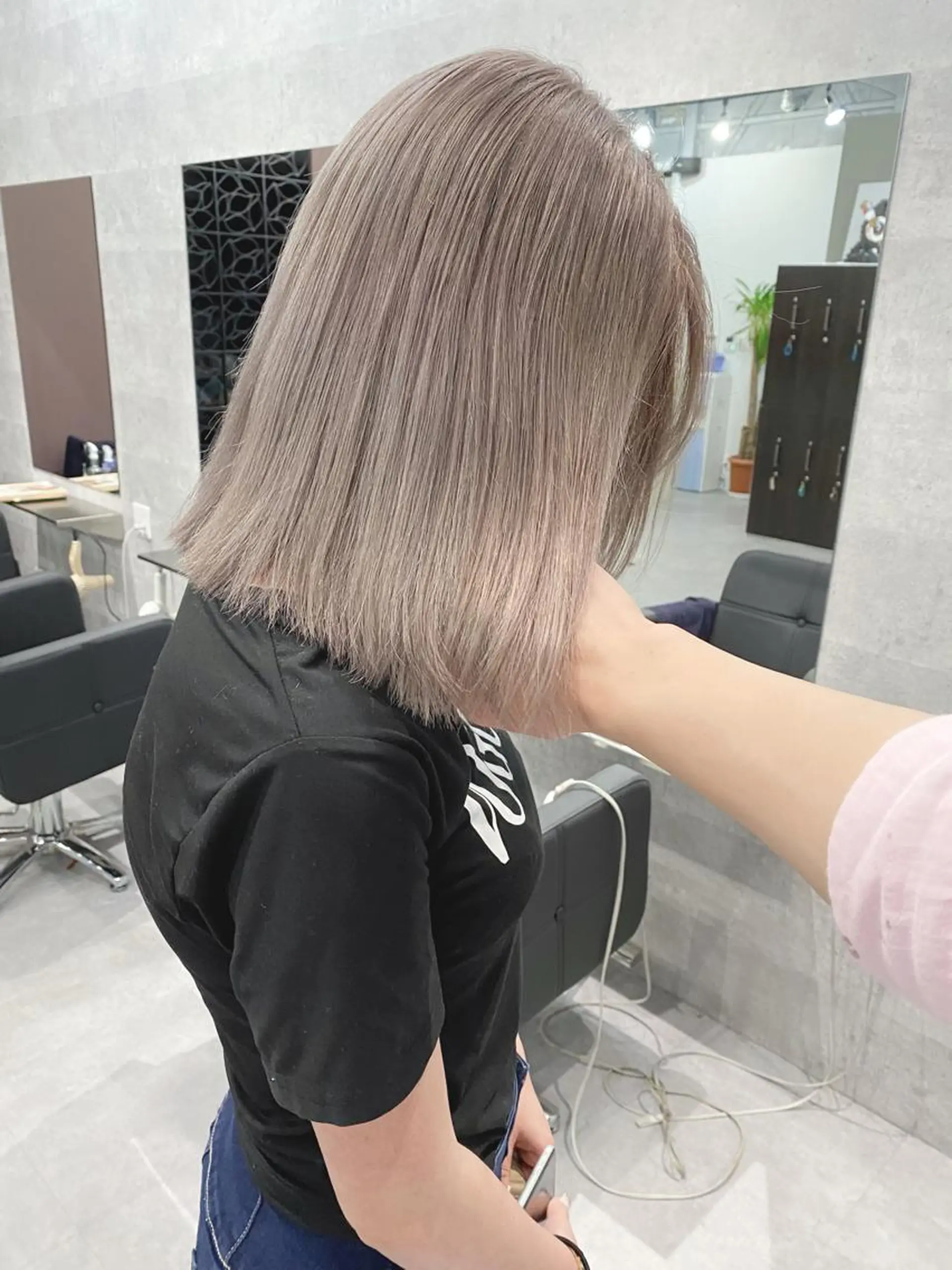 カラー ダブルカラー ハイトーンカラー Via officialのヘアスタイル