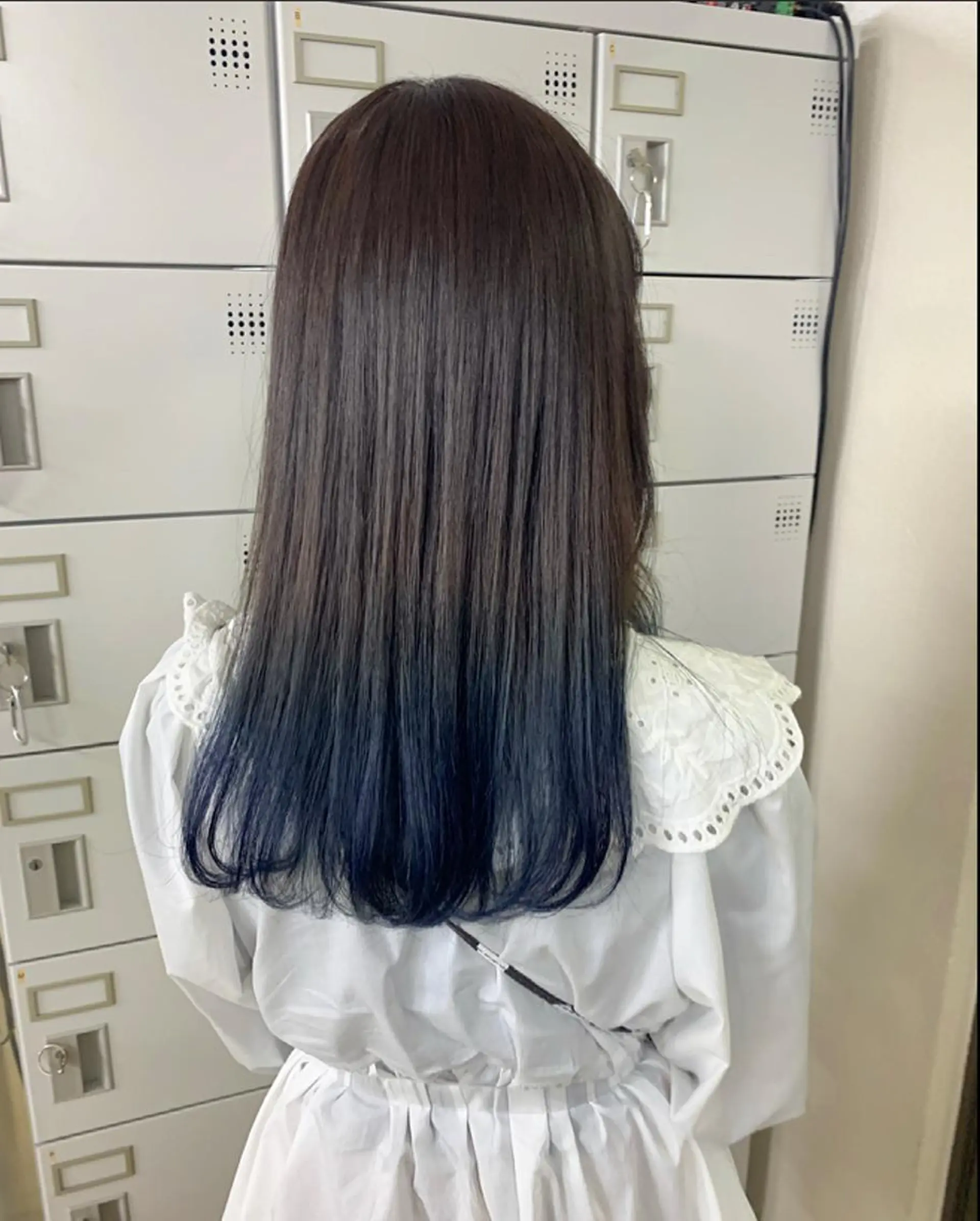 セミロング ヘアカラー サロウィン新宿三丁目East所属・💕冬モテ×上品色気 モテヘア💕山田航介のヘアスタイル