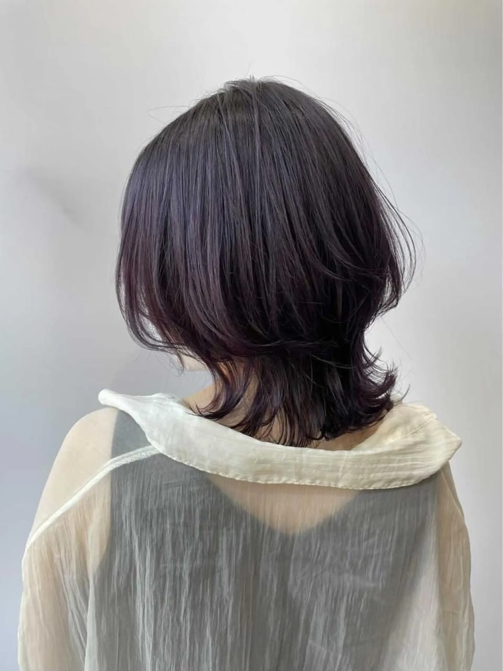 ミディアム カラー ヘアカラー トリートメント ツヤカラー🤍 ARISAのヘアスタイル