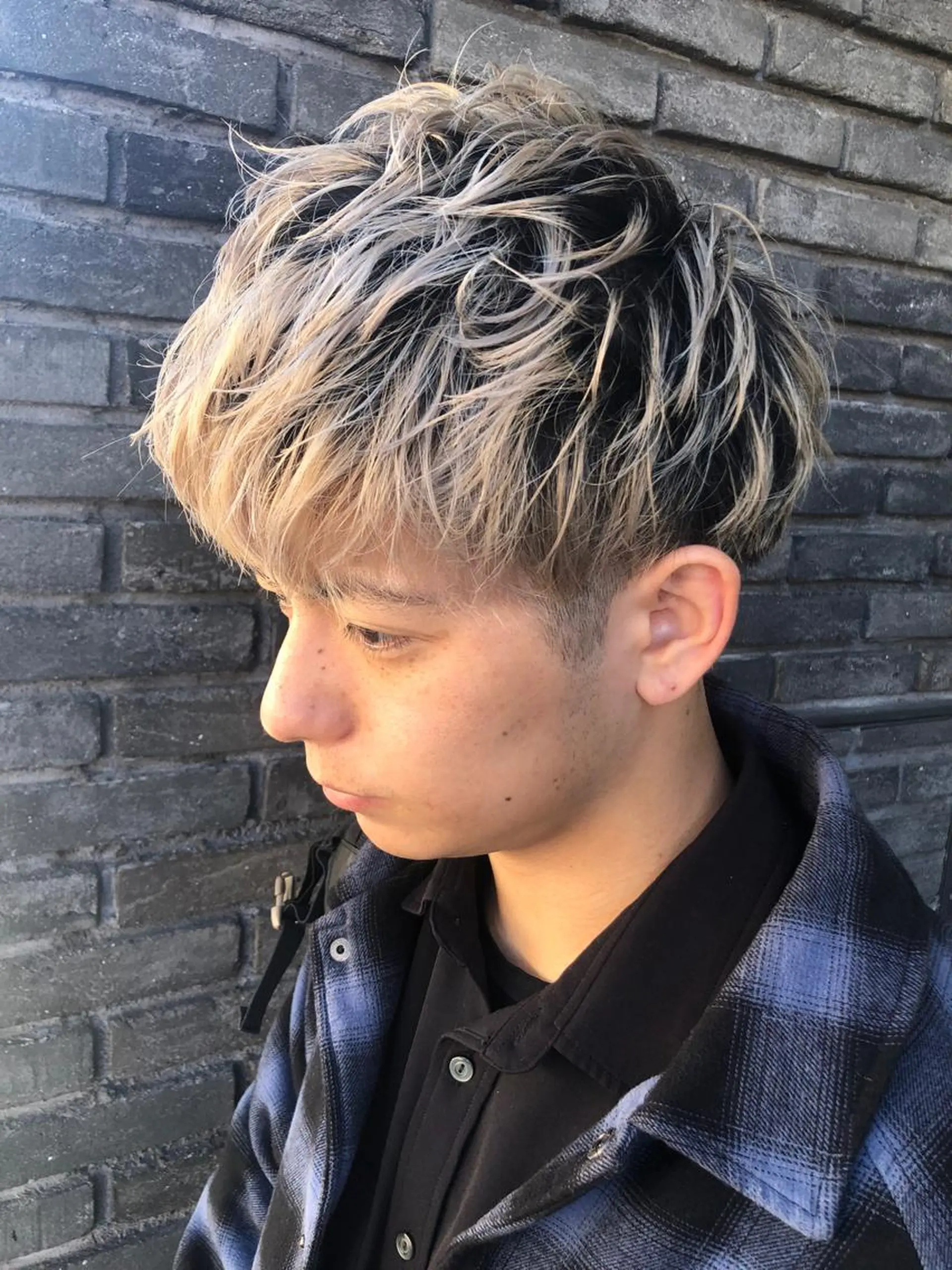 カラー メンズ メンズハイトーン ハイトーンカラー 佐伯 凌太郎のヘアスタイル