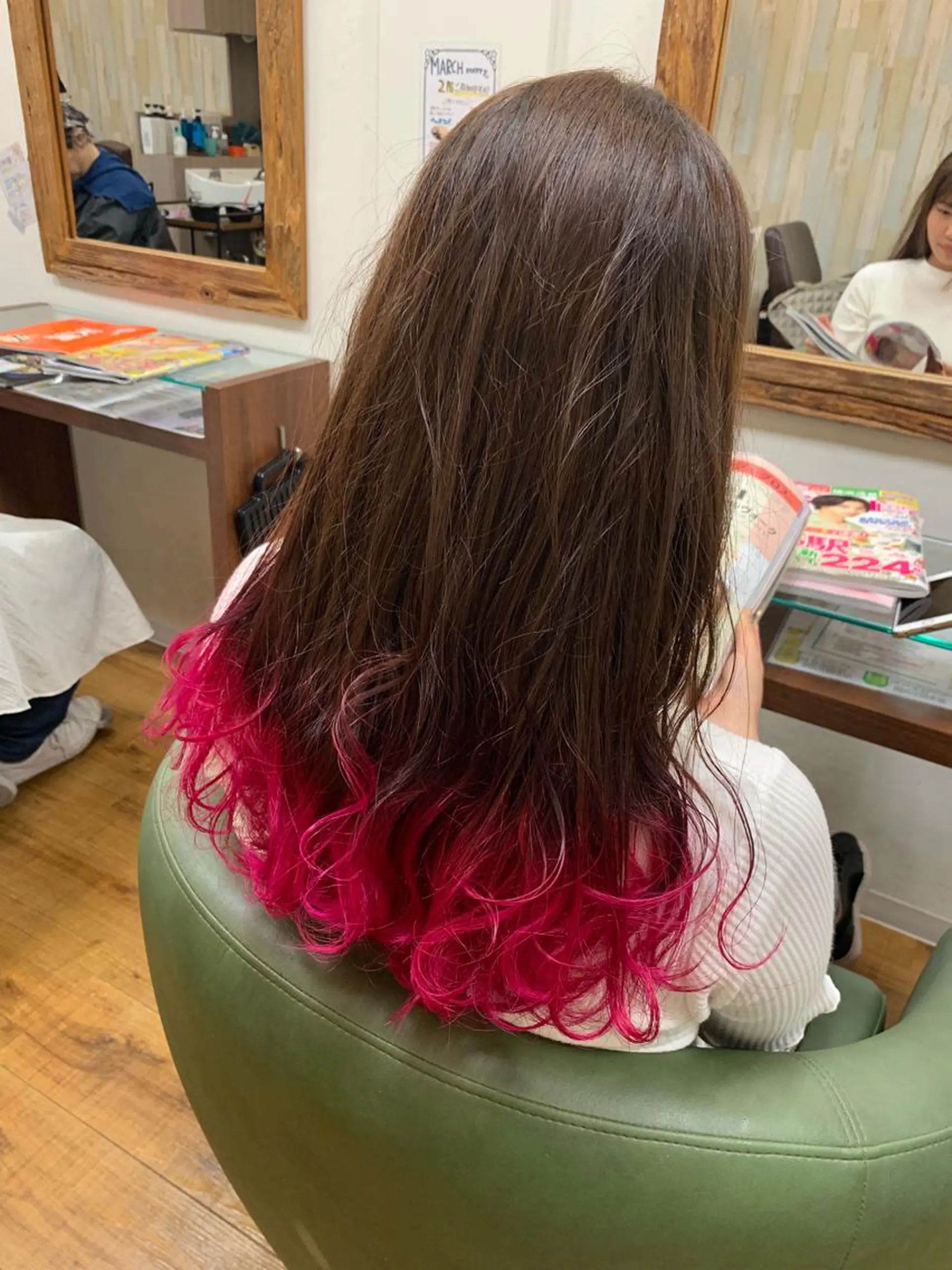 ミディアム march merryのヘアスタイル