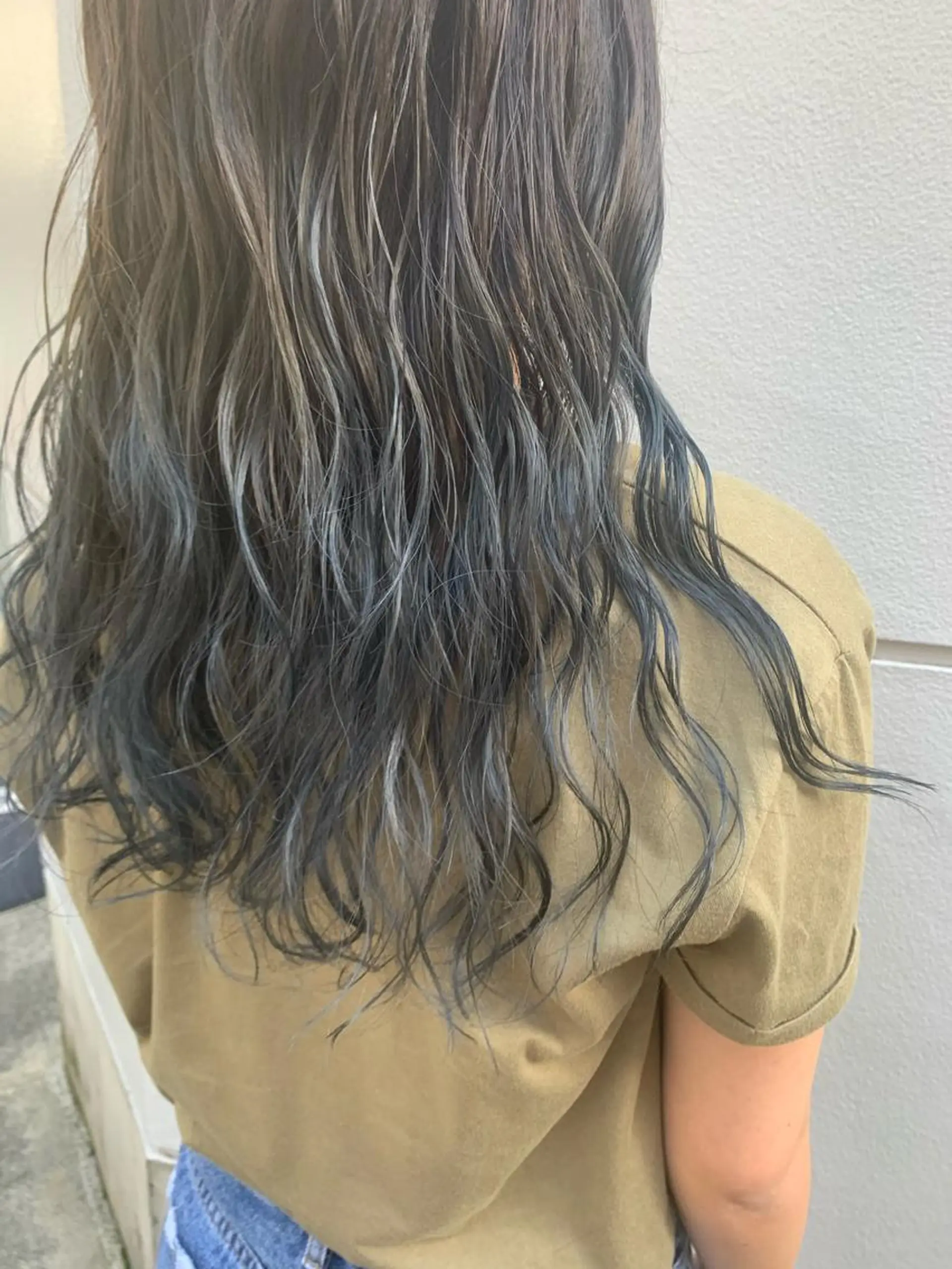 ロング カラー ヘアアレンジ サナ🌱 切りっぱなしボブのヘアスタイル