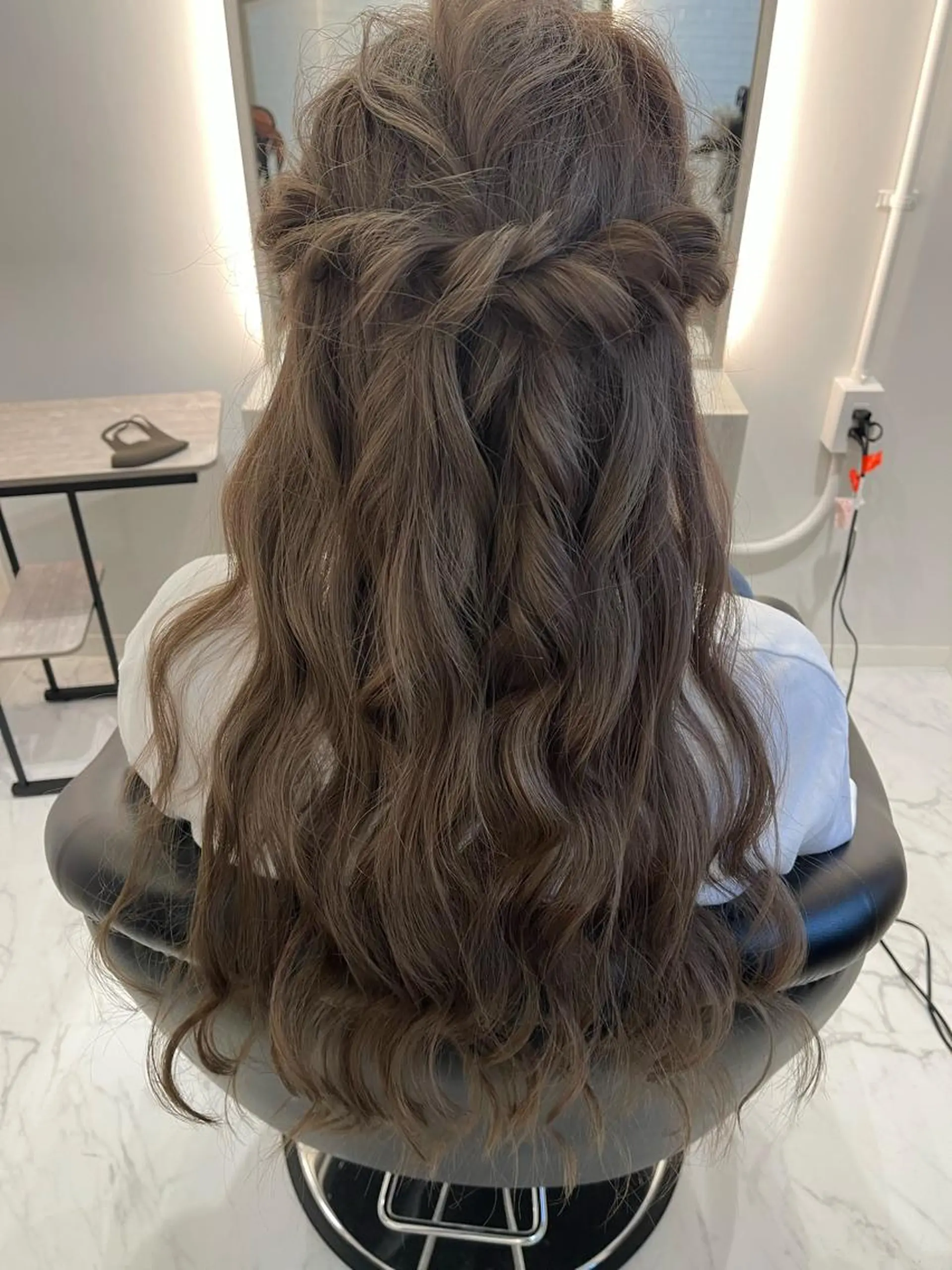 ロング カラー ヘアカラー トリートメント &chaLme   心斎橋所属・emi/髪質改善/ 韓国風/艶カラーのヘアスタイル