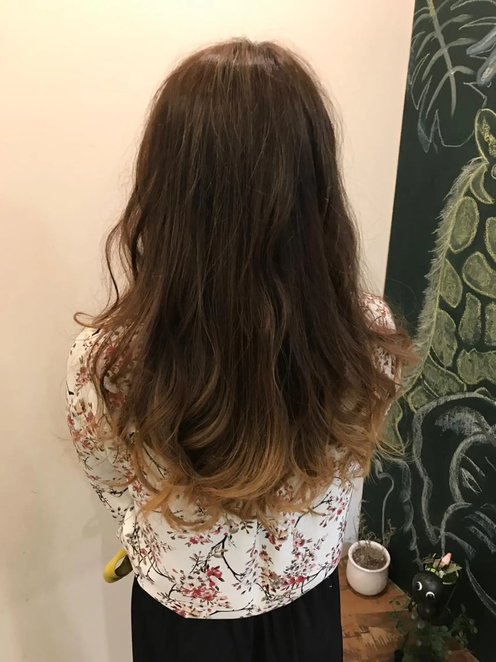 ロング カラー gu gu hair所属・gu gu hair MATSUのヘアスタイル