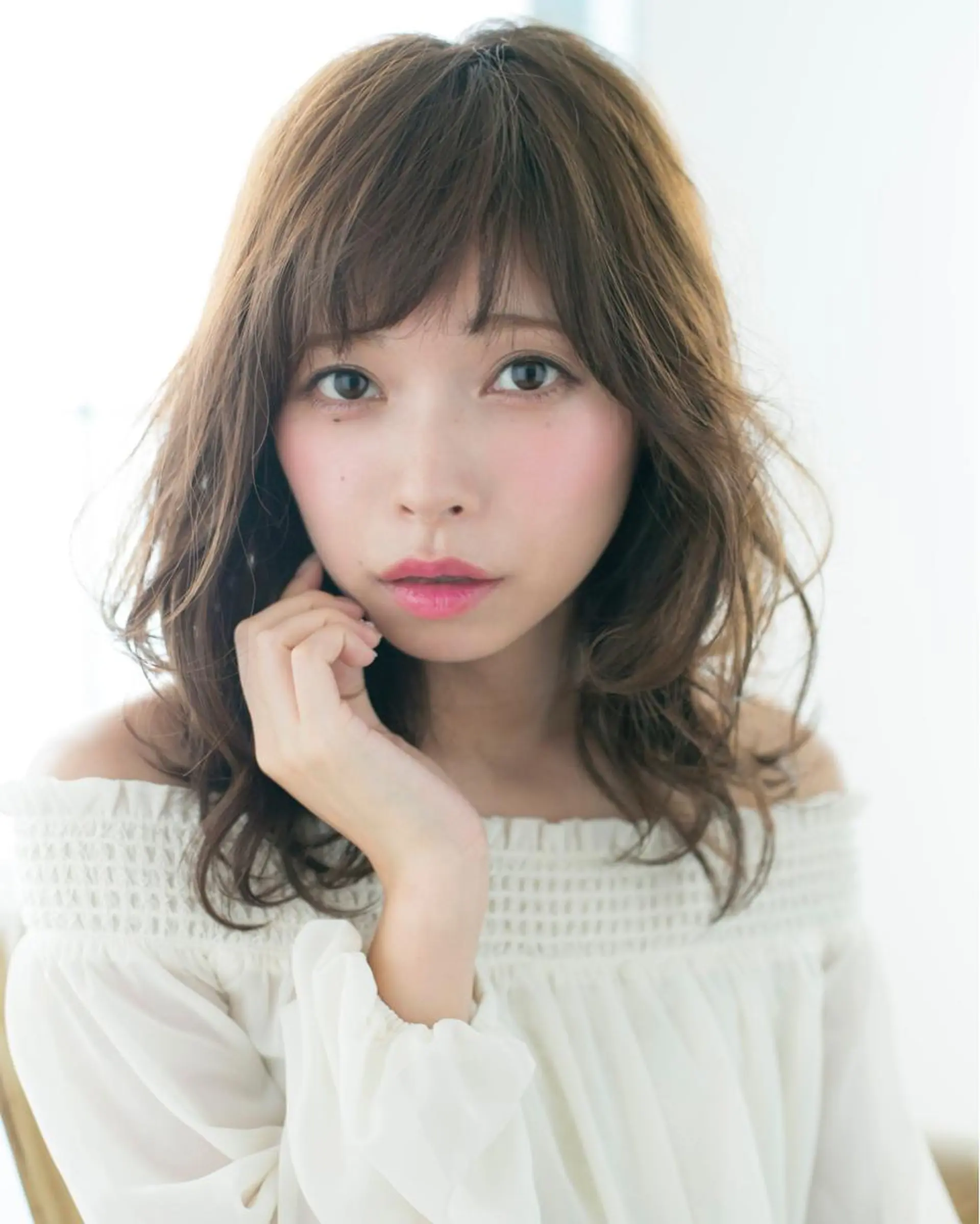 ミディアム 所渉/韓国レイヤー /ウルフカットのヘアスタイル