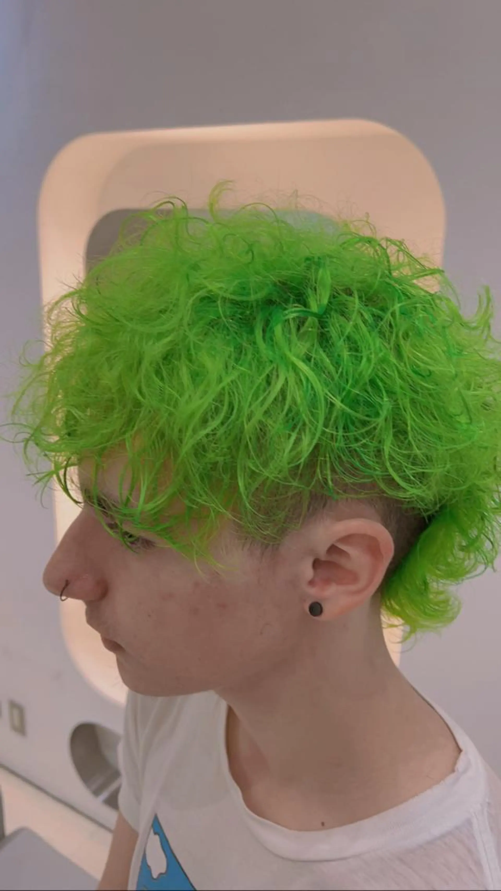 ミディアム カラー パーマ ヘアアレンジ キッズ ネイル マツエク・マツパ アイブロウ ヘアカラー 堀井 凌平のヘアスタイル