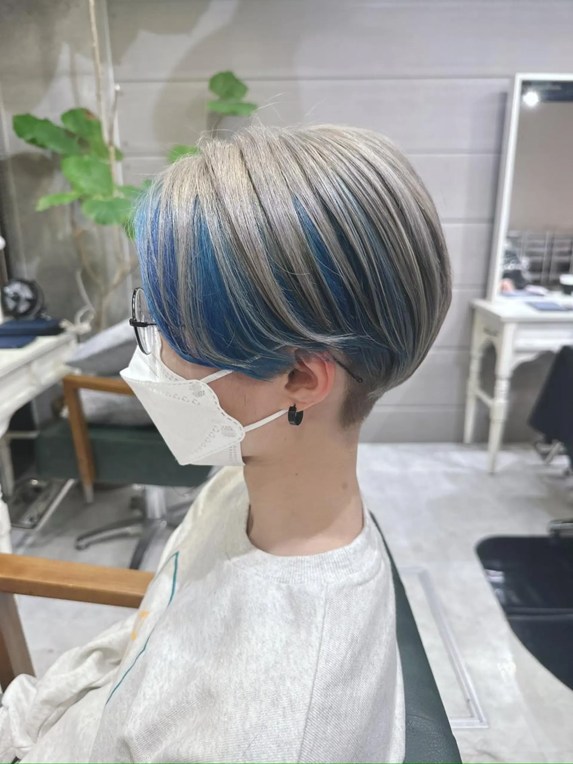 ショート カラー ヘアアレンジ メンズ メンズブリーチ メンズ韓国風 韓国マッシュ マッシュ ツーブロック 𝐑𝐈𝐍𝐊𝐀 🐷🖤のヘアスタイル