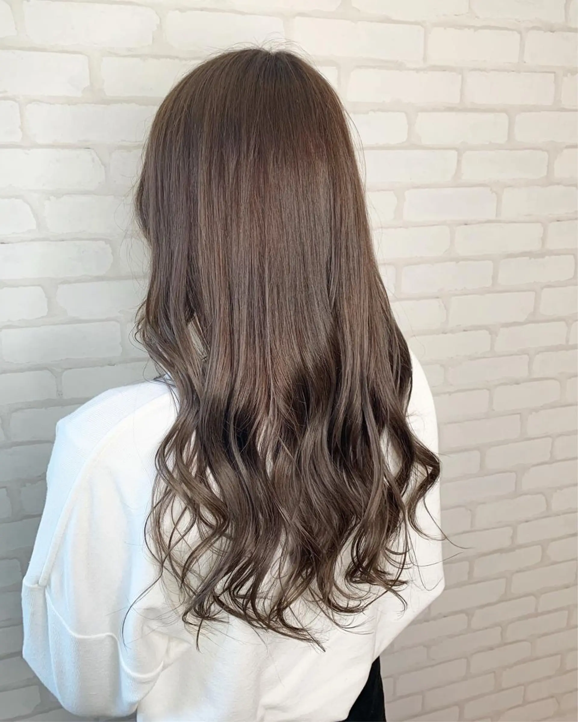 セミロング カラー ヘアアレンジ ✨艶髪✨透明感✨ 山内大樹のヘアスタイル