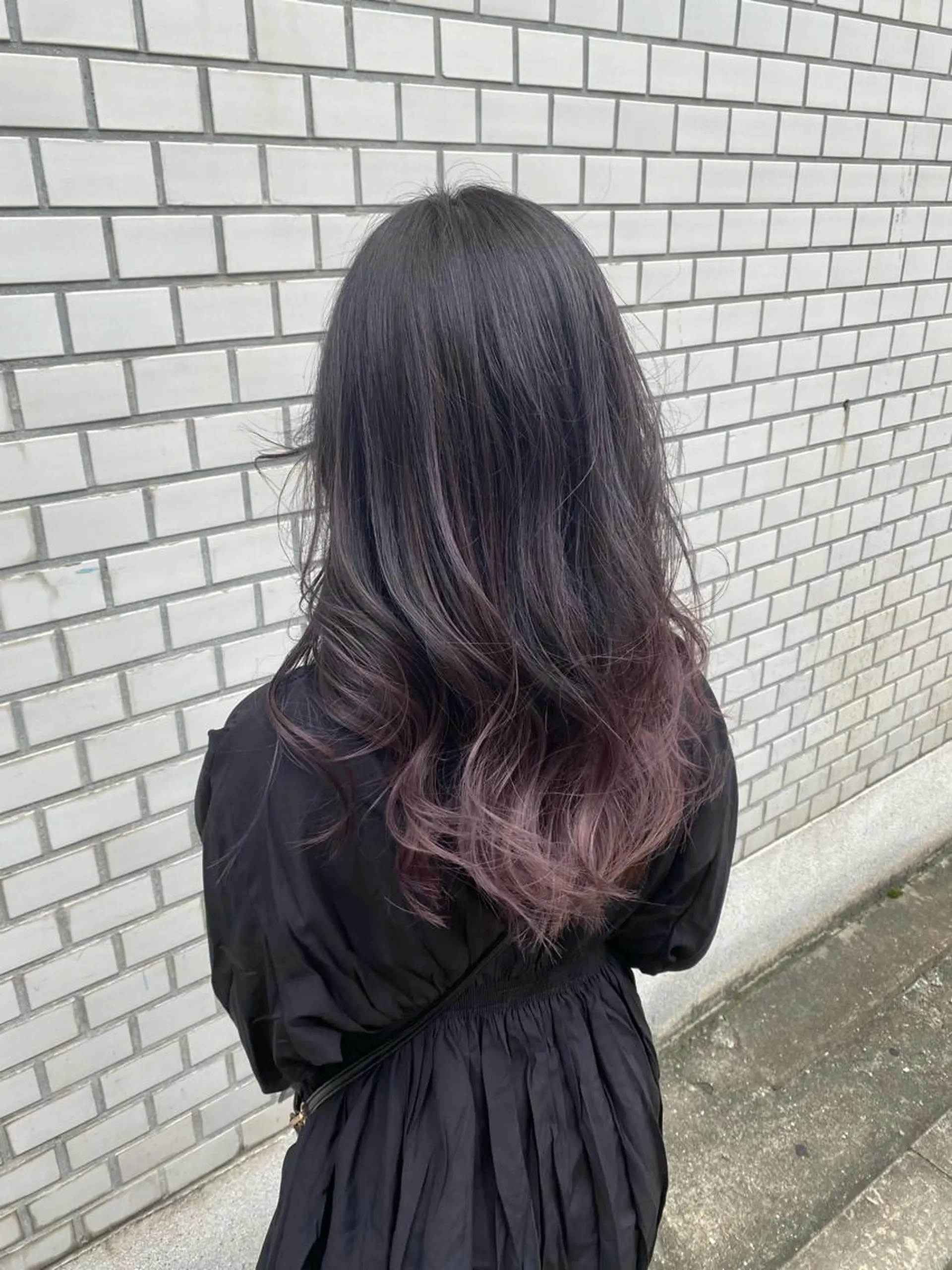 ロング カラー _White広島所属・バレイヤージュ 隅中秀弥のヘアスタイル