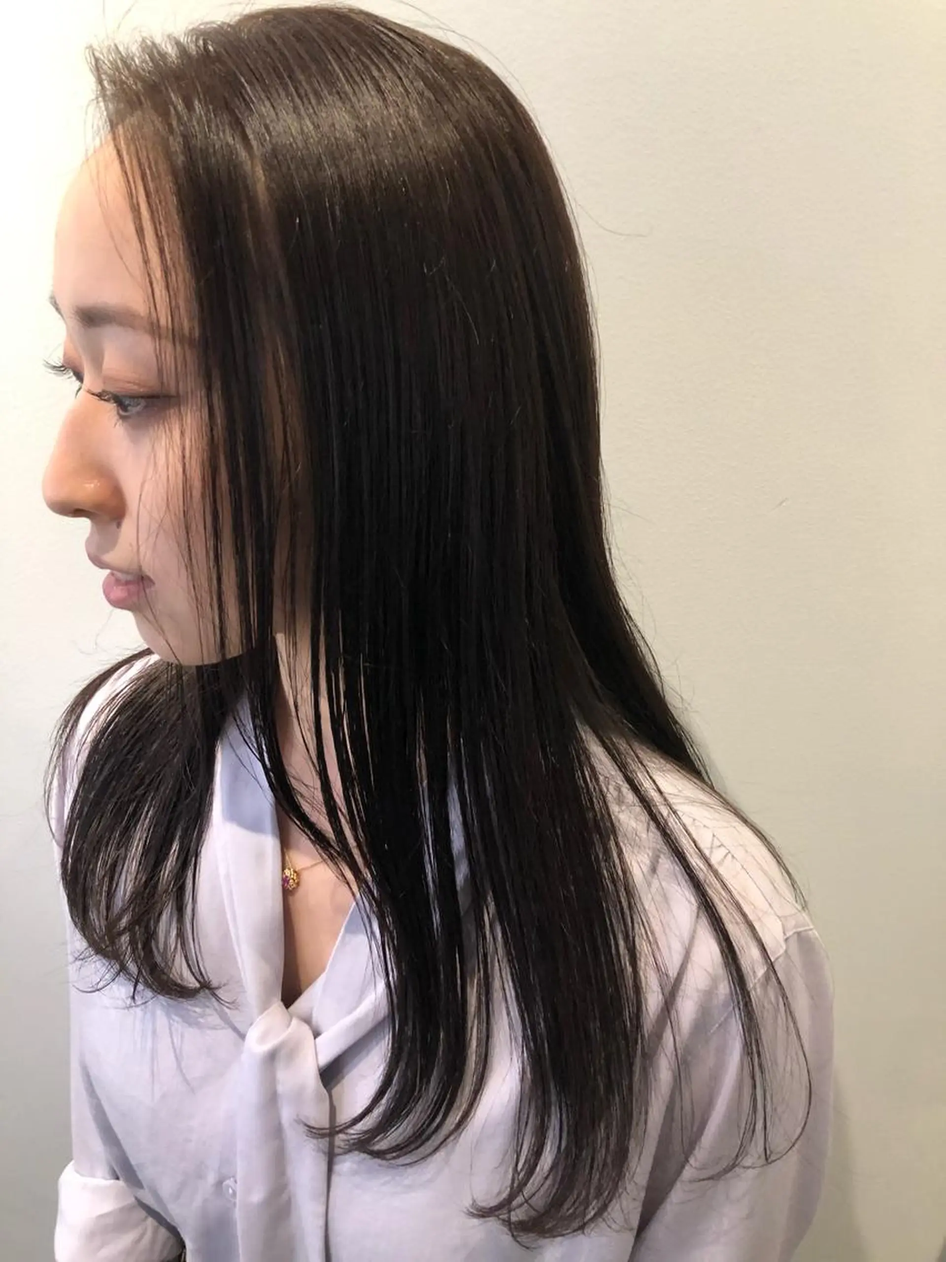 セミロング カラー 斉藤 瑞恵のヘアスタイル