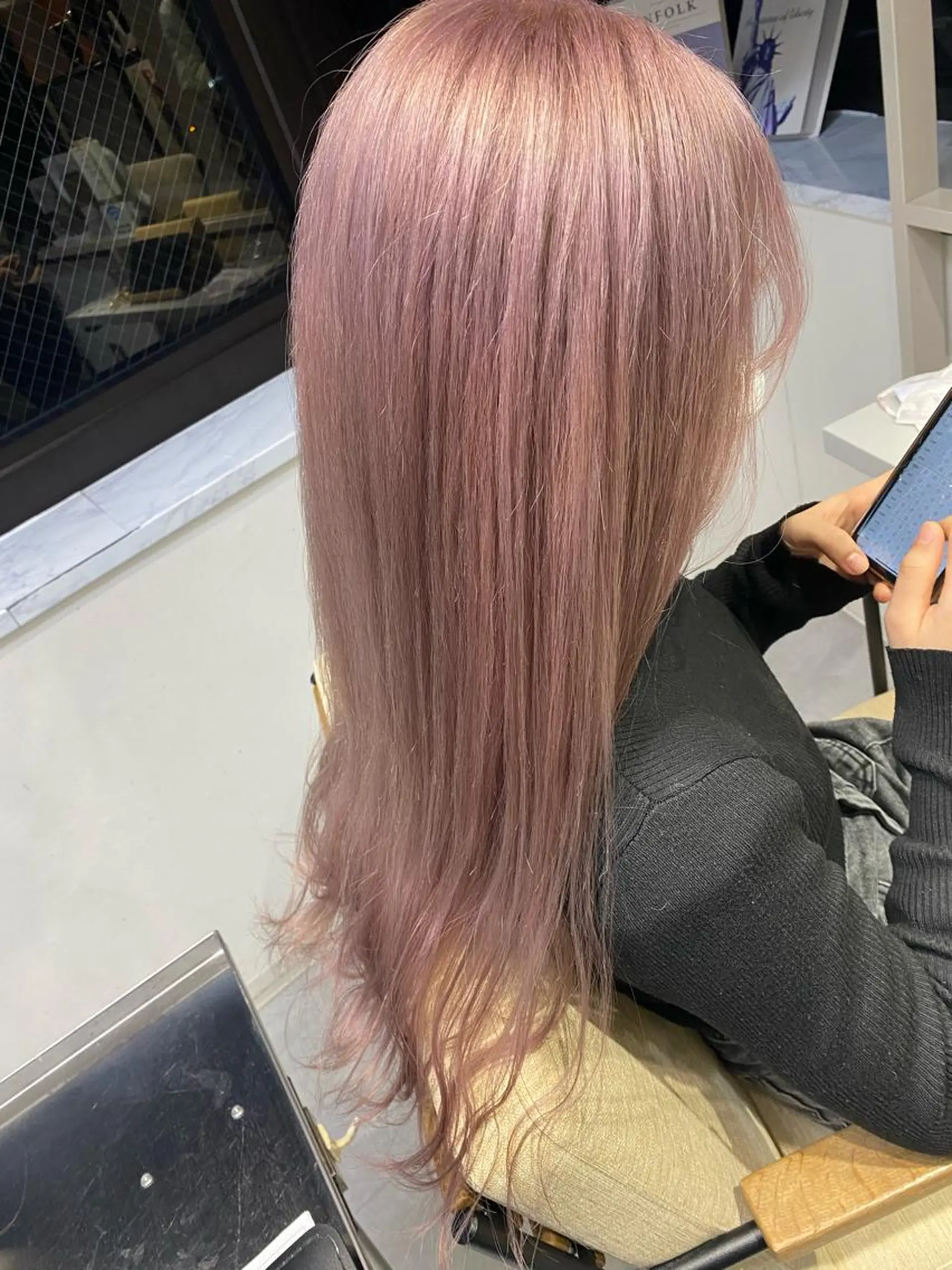 ロング カラー 黒髪 ブリーチ ケアブリーチ イルミナカラー ブリーチなしカラー ベージュ指名No1 加賀詩織のヘアスタイル