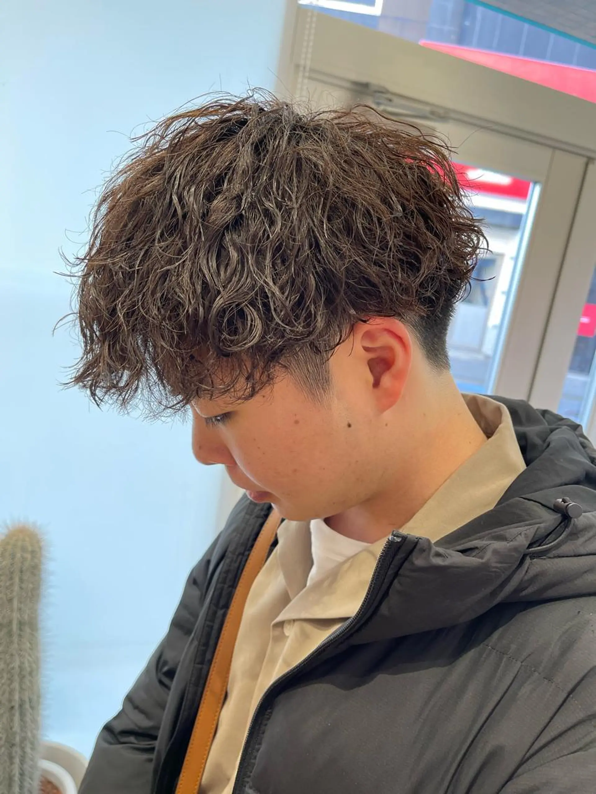 ショート パーマ メンズ メンズパーマ メンズツイストパーマ ツイストスパイラルパーマ 波巻きパーマ スパイラルパーマ カット パーマ メンズパーマ特化/ KAORU/店長のヘアスタイル