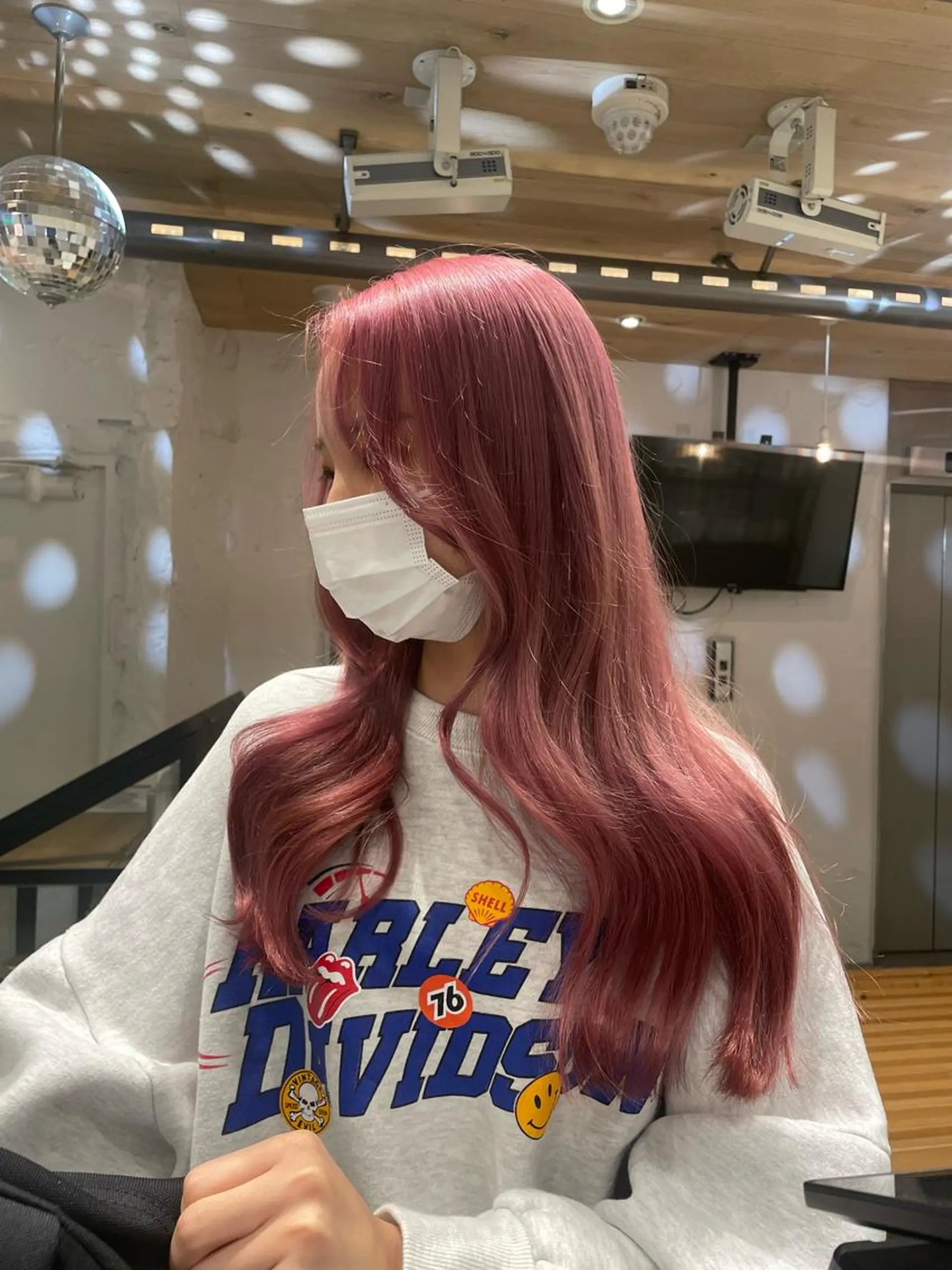 ロング カラー 艶ハイトーン👑♡ NATSUKIのヘアスタイル