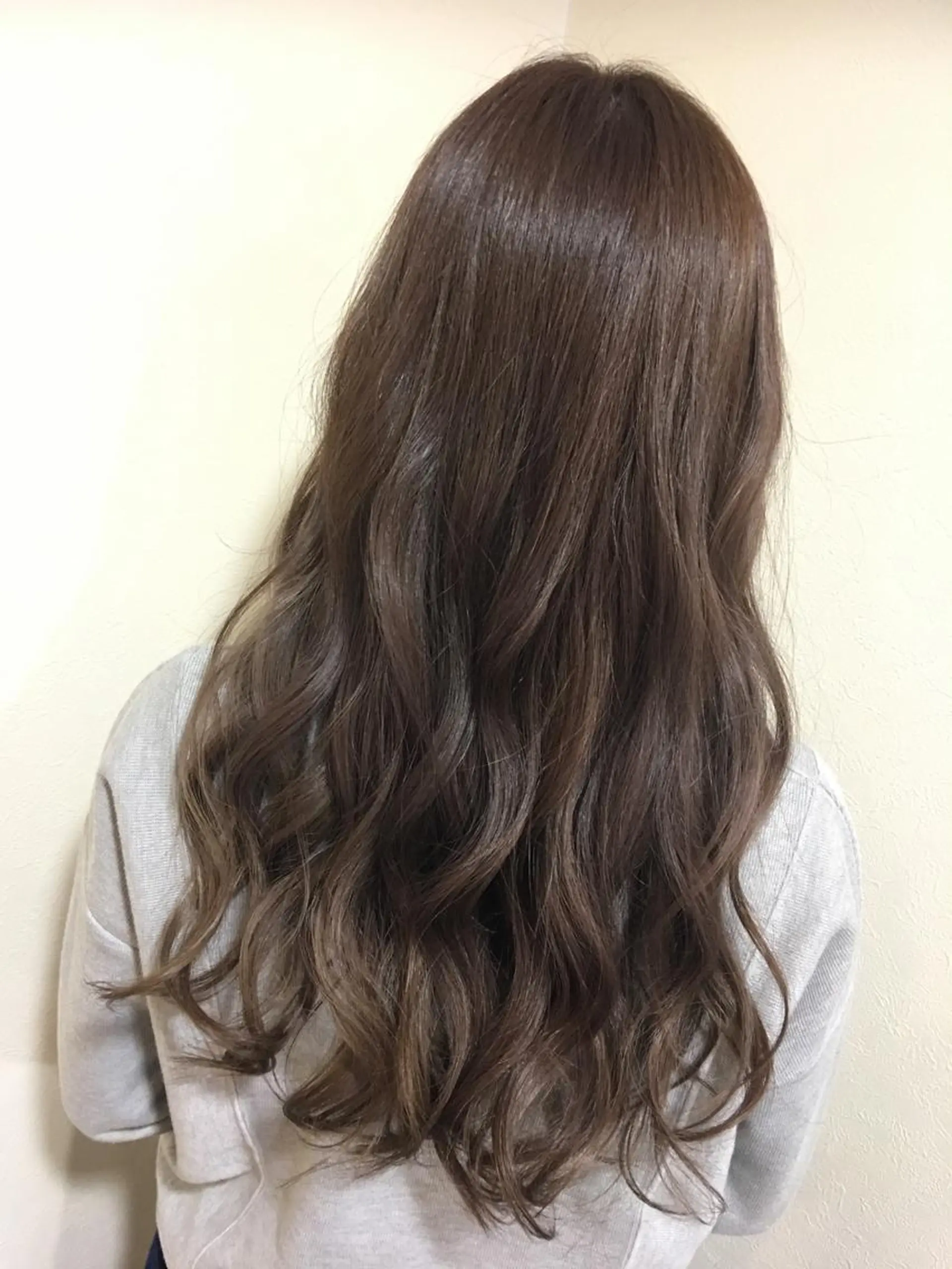 ロング ヤマグチ ヒカルのヘアスタイル