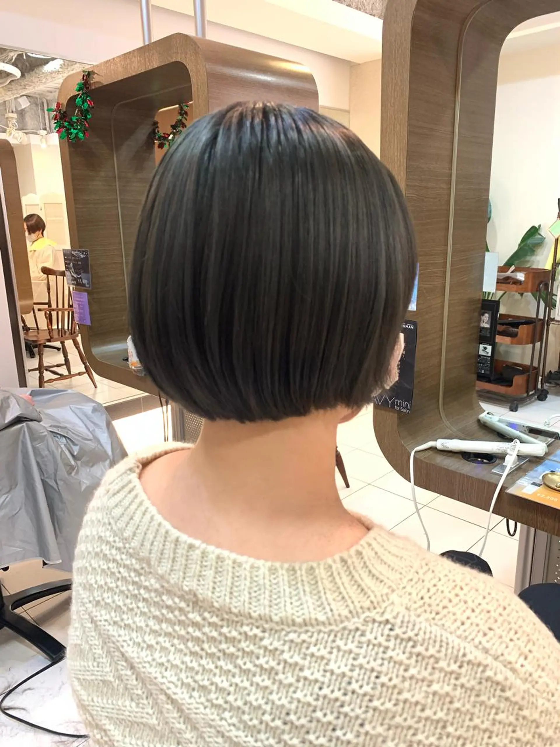 ショート ボブ カット ヘアカラー トリートメント ダブルカラー/ウルフ 上田　航平のヘアスタイル