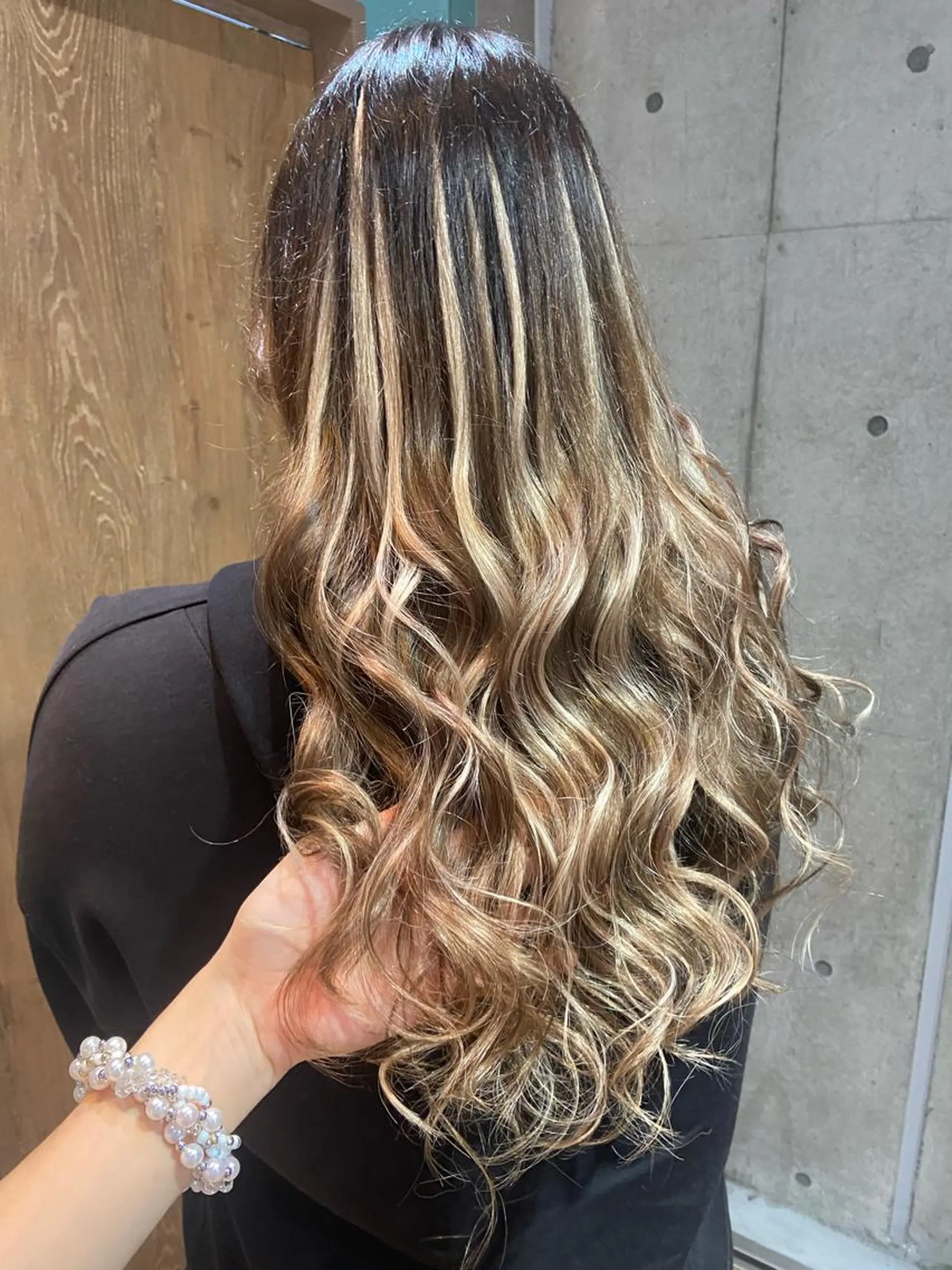 ロング カラー ヘアカラー エクステ 🧸プルエクステ❤︎ ネイルKAO🧸のヘアスタイル