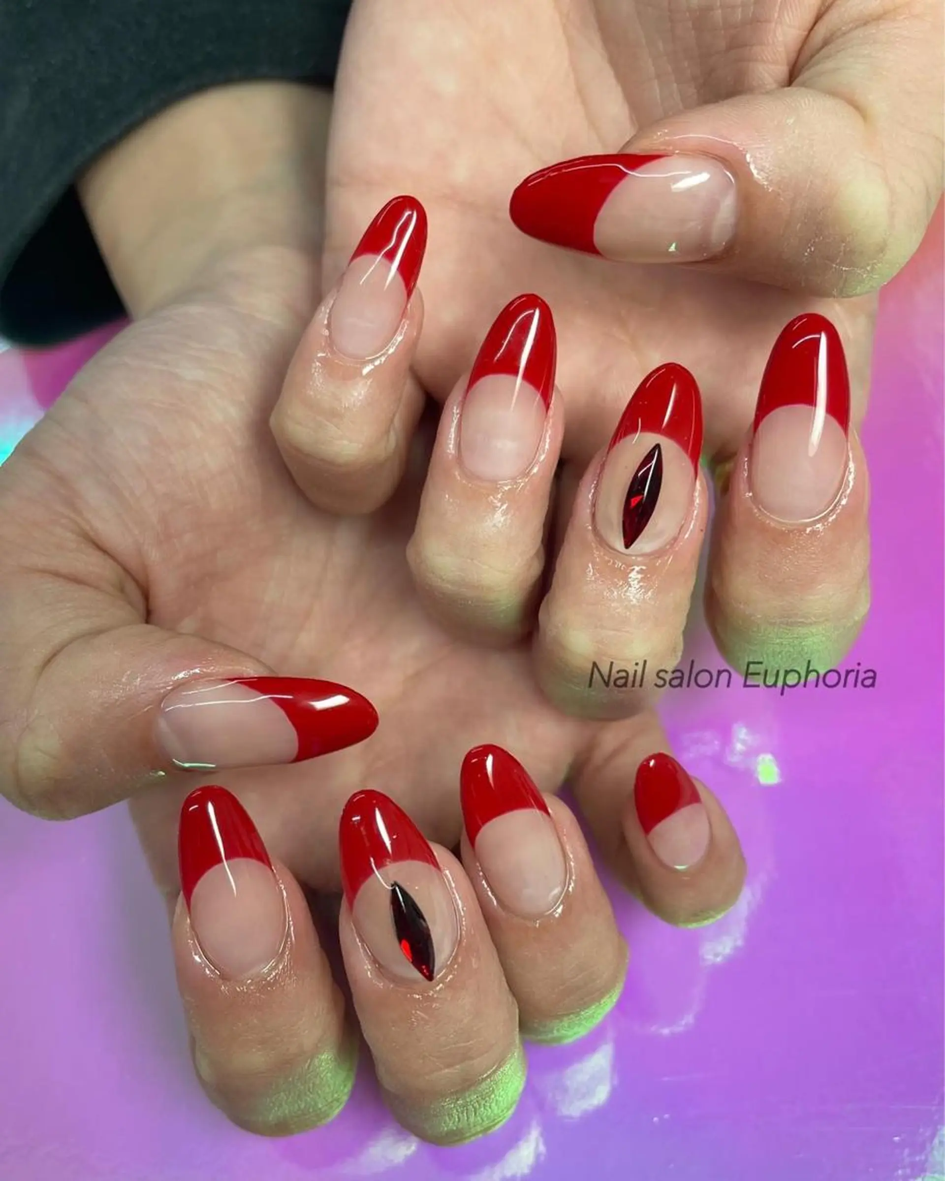 ネイル 成人式 Nail salon Euphoria所属・Nail salon Euphoriaのネイルデザイン