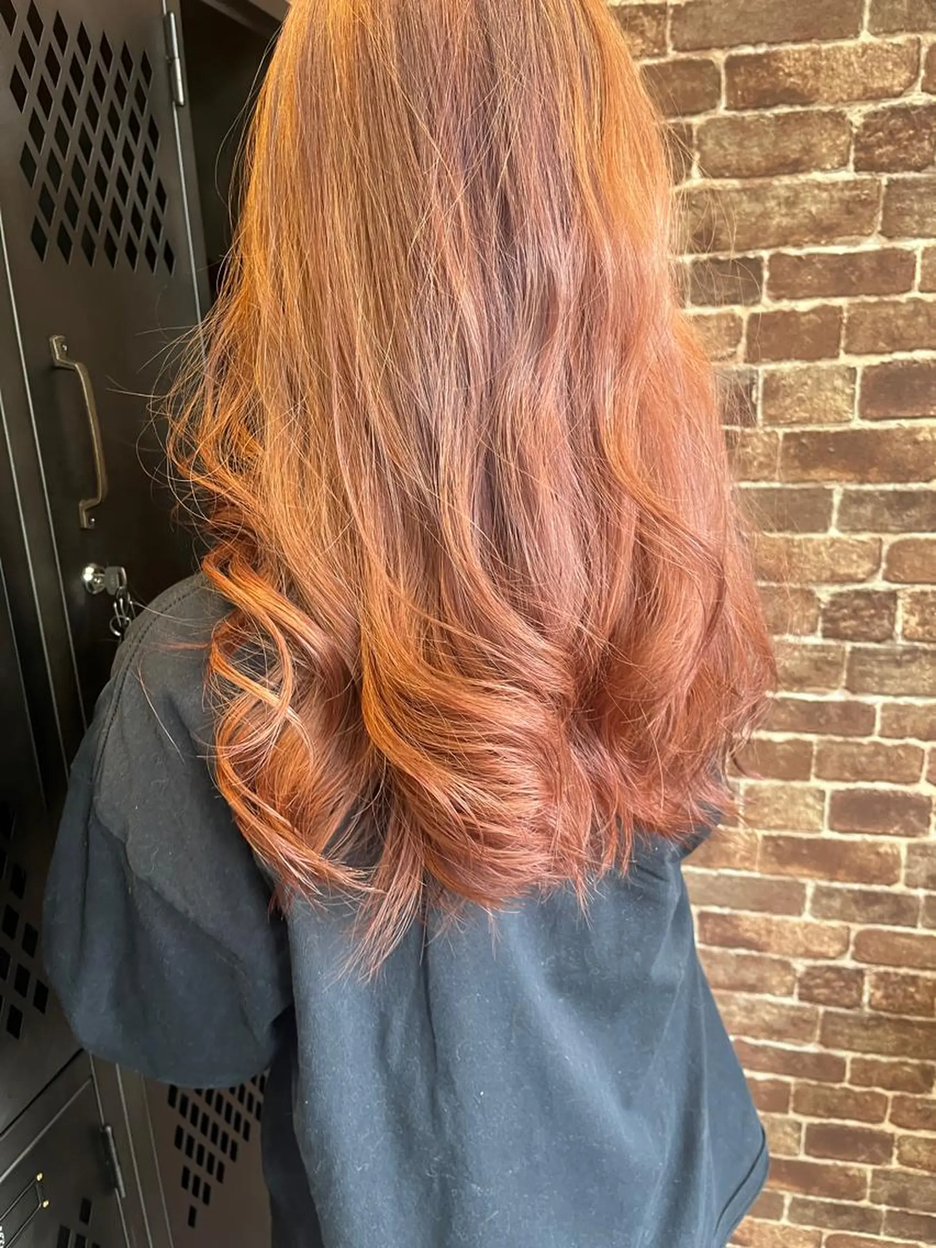 ロング カラー パーマ ヘアアレンジ メンズ キッズ ネイル アイブロウ メンズブリーチ メンズハイライト メンズインナーカラー メンズ韓国風 ブリーチ ヘアカラー トリートメント times salon名駅所属・久木原 ゆりのヘアスタイル