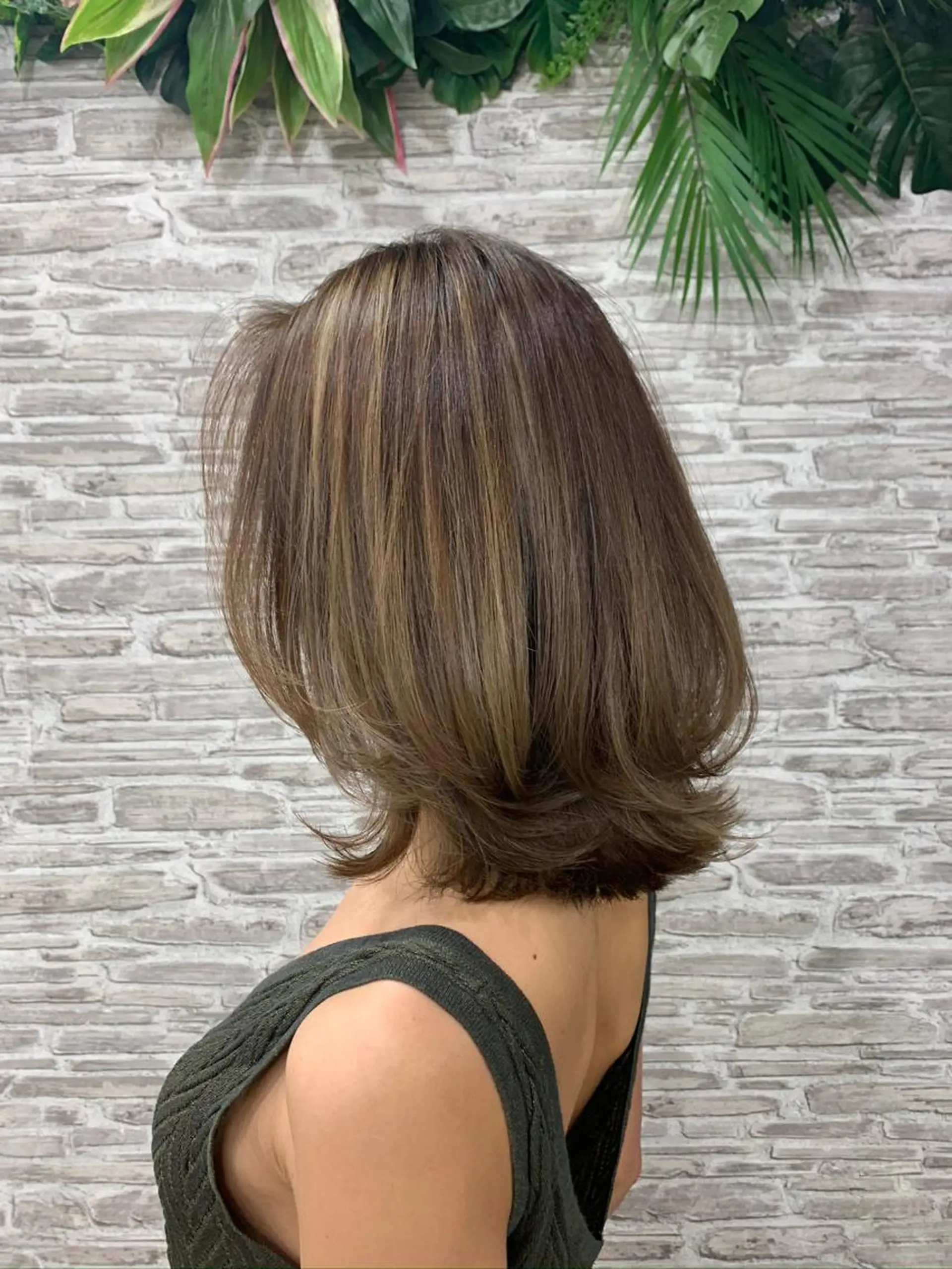 ミディアム カラー 韓国ヘア🤍髪質改善 🇰🇷AKANEのヘアスタイル