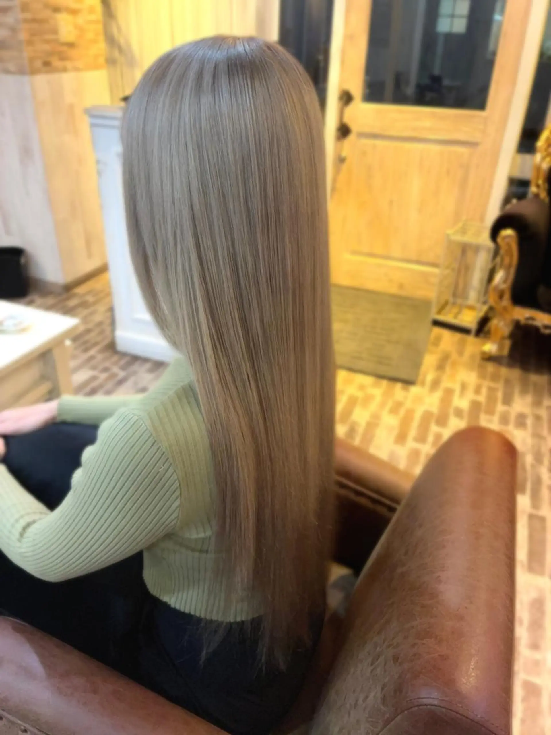 ロング カラー 柏原 輝明のヘアスタイル