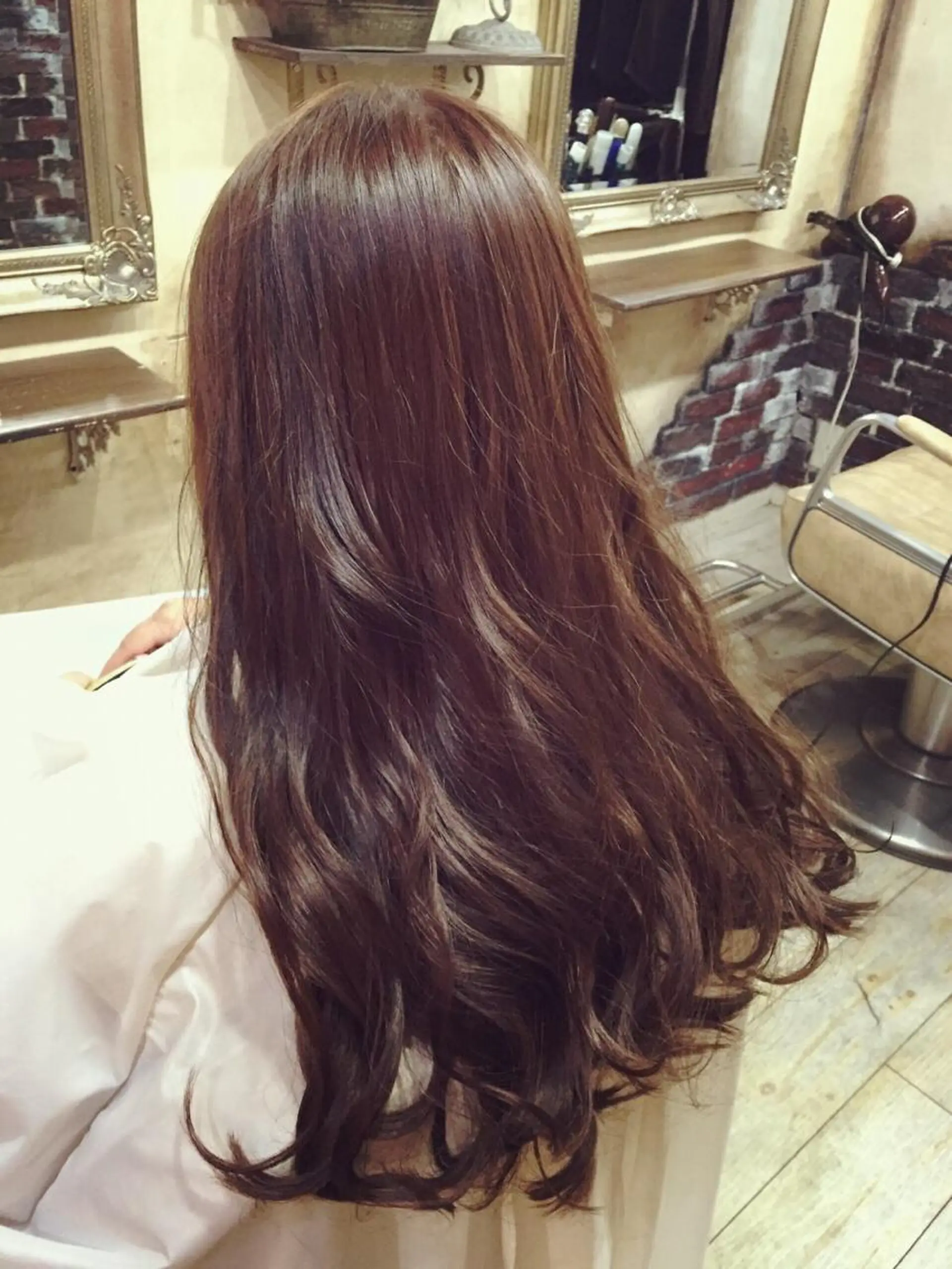 ロング カラー アッシュ ベージュカラー Uni.Lash【ユニラッシュ】所属・内田 有華のマツエク・マツパデザイン