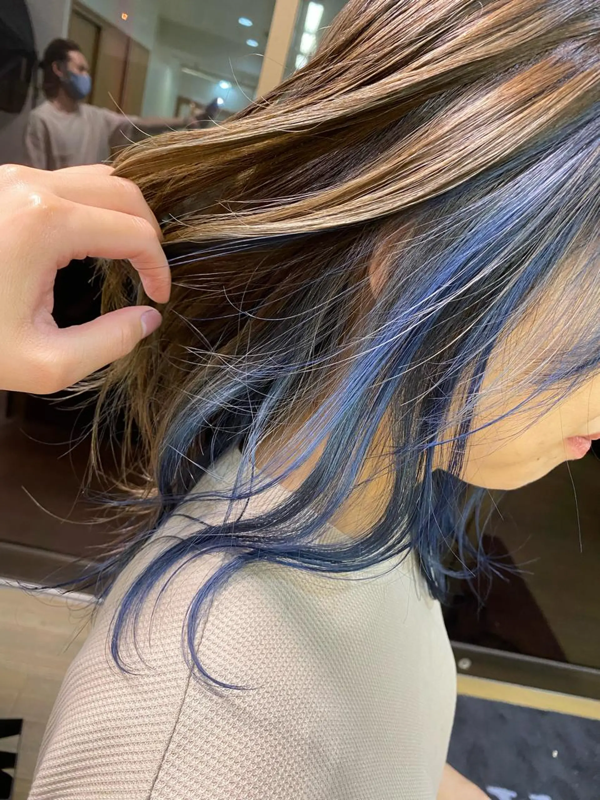 ミディアム カラー ミストバング  フェイスフレーミング peg.hair所属・ブリーチカラー🫧 森　凪沙のヘアスタイル