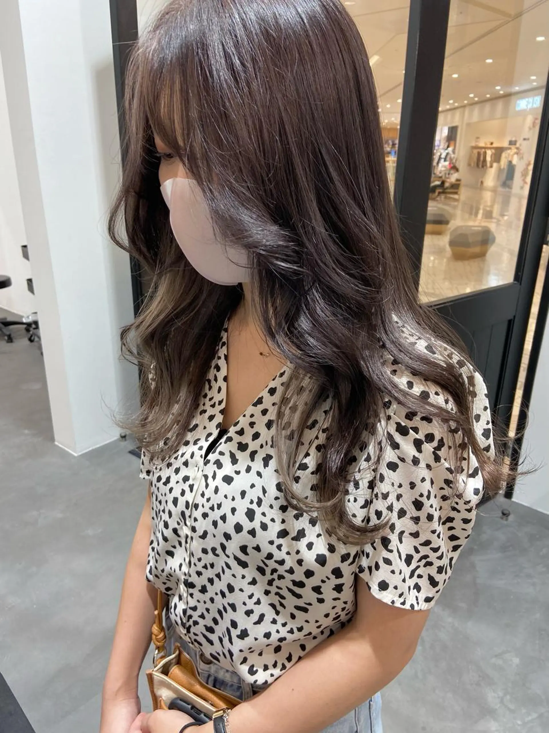 ロング カラー ヘアアレンジ 小倉 愛里のヘアスタイル