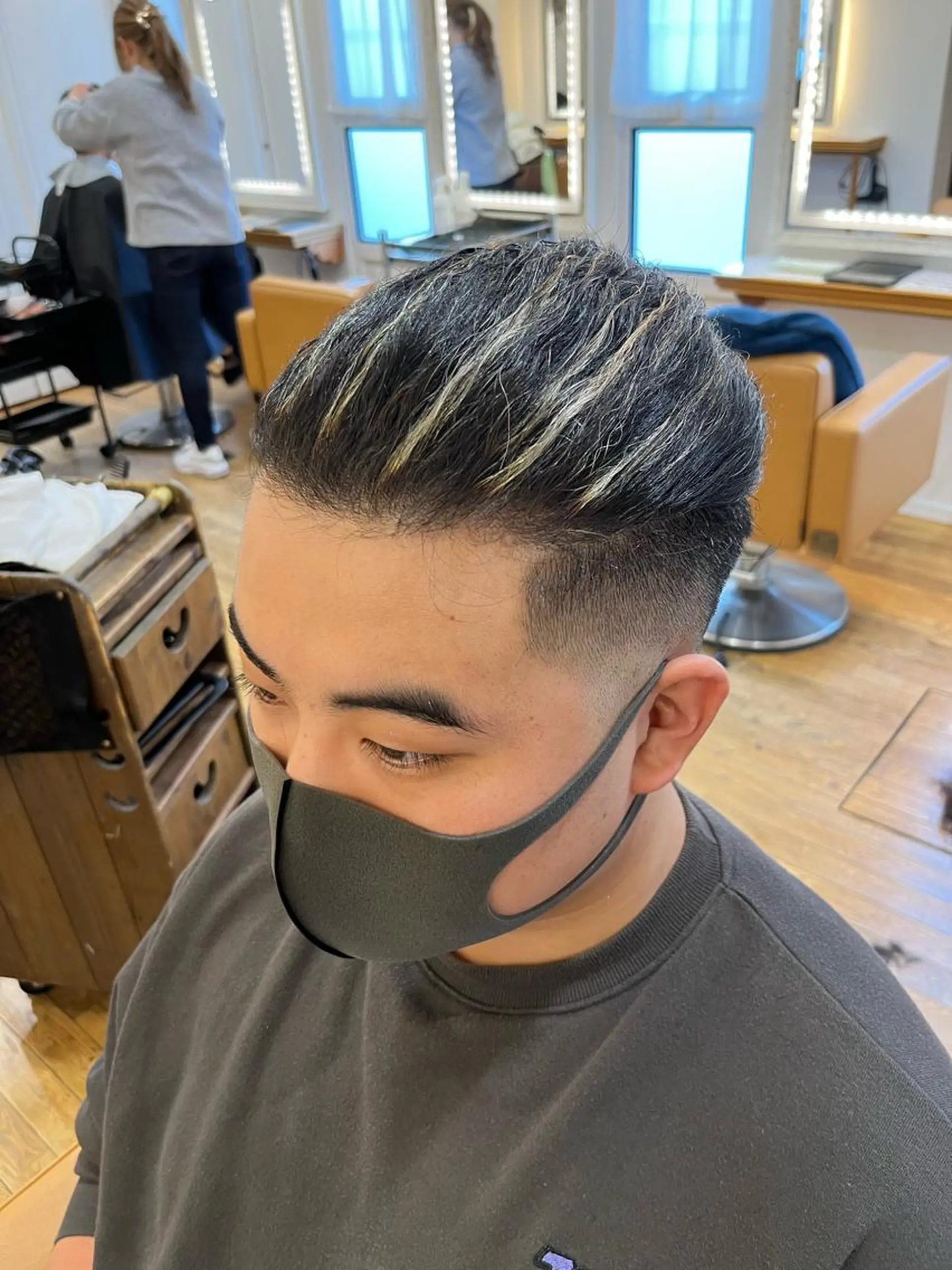 カラー パーマ メンズ フェードカット マンバンヘア メンズメッシュ メッシュ 🇨🇦海外美容師 FUMA🇨🇦のヘアスタイル