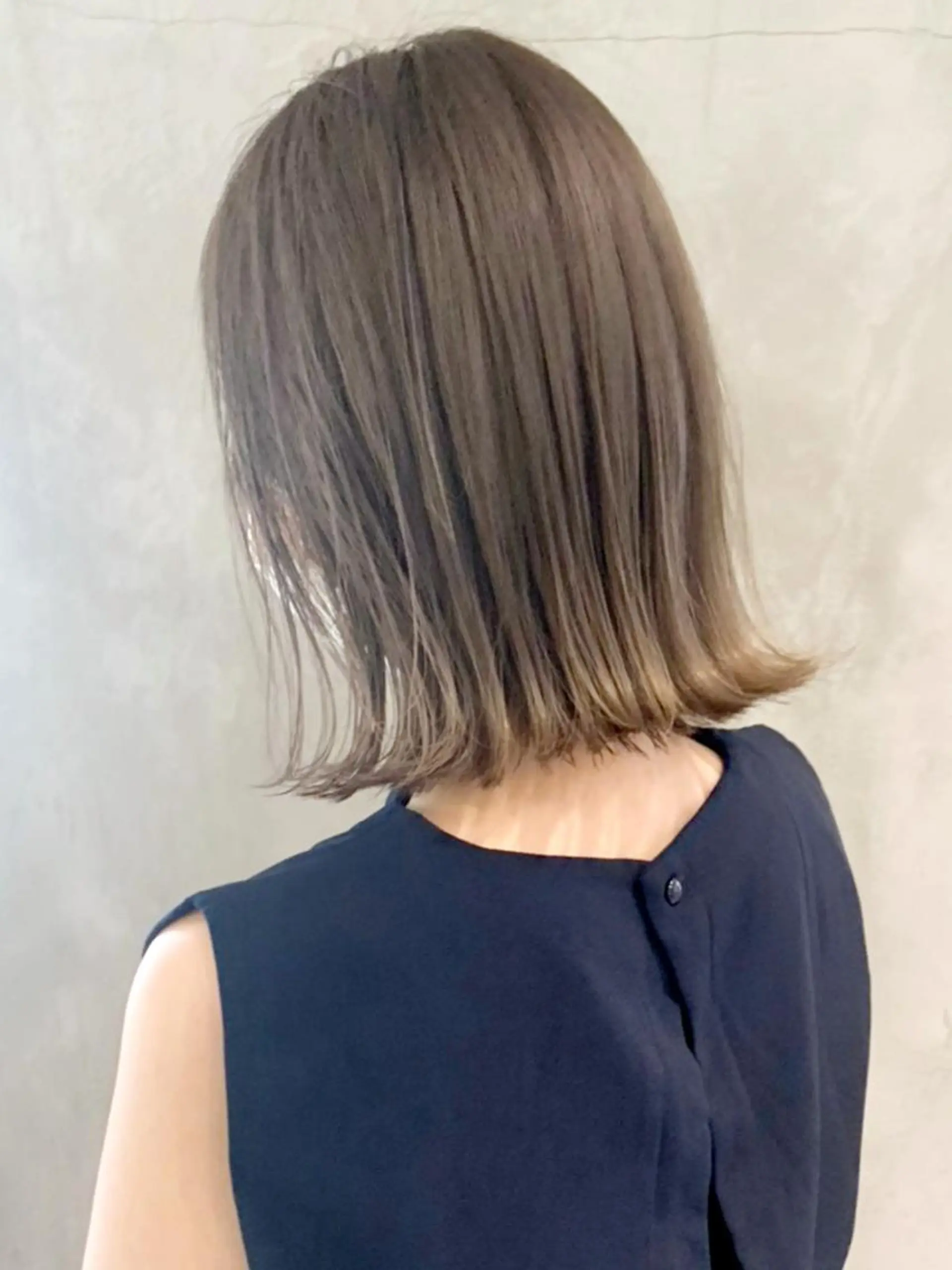 ミディアム カラー パーマ ヘアアレンジ アッシュ ベージュカラー ITbyALBUM 中野店のヘアスタイル