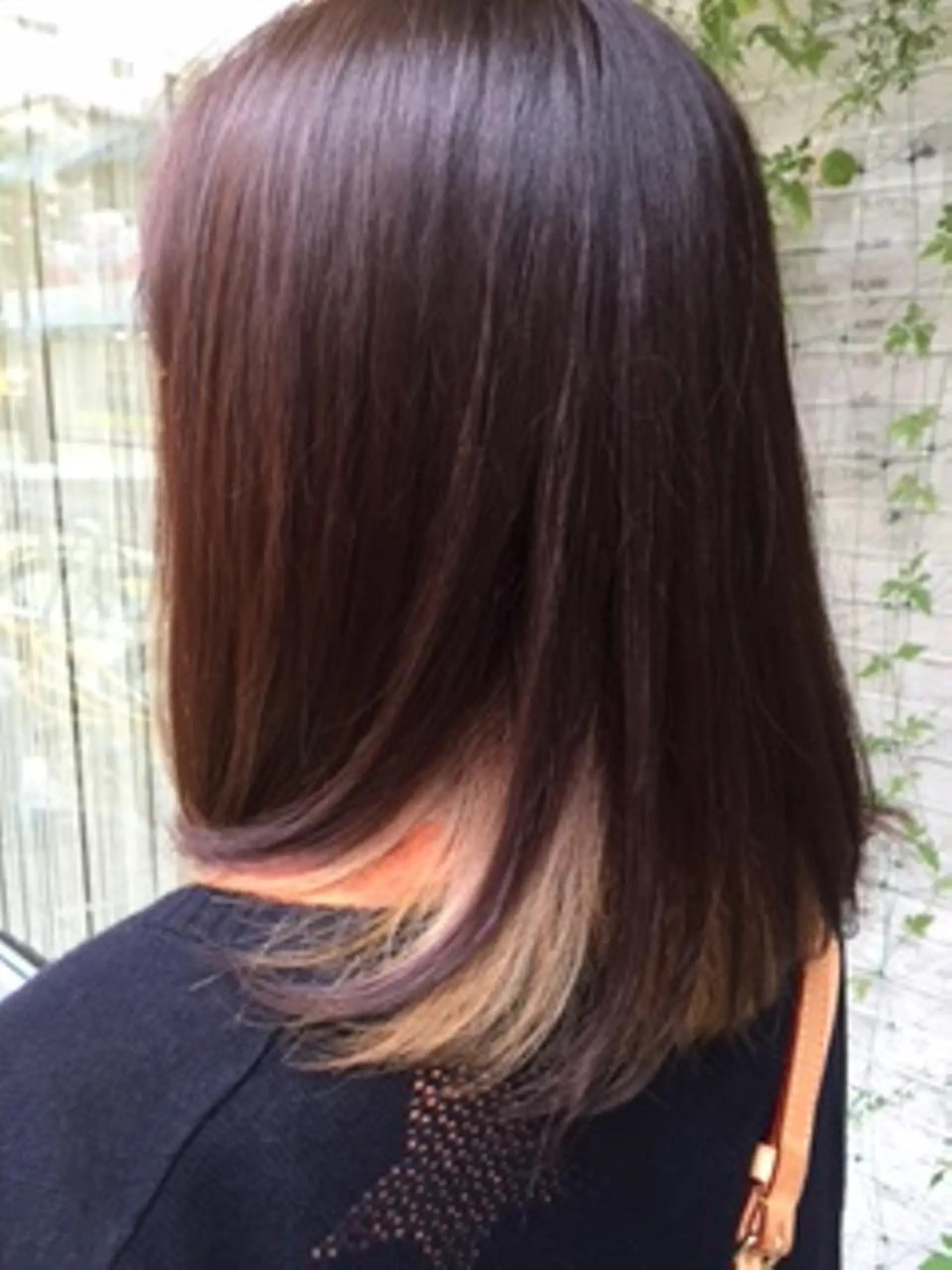 カラー 西山 恵太郎のヘアスタイル