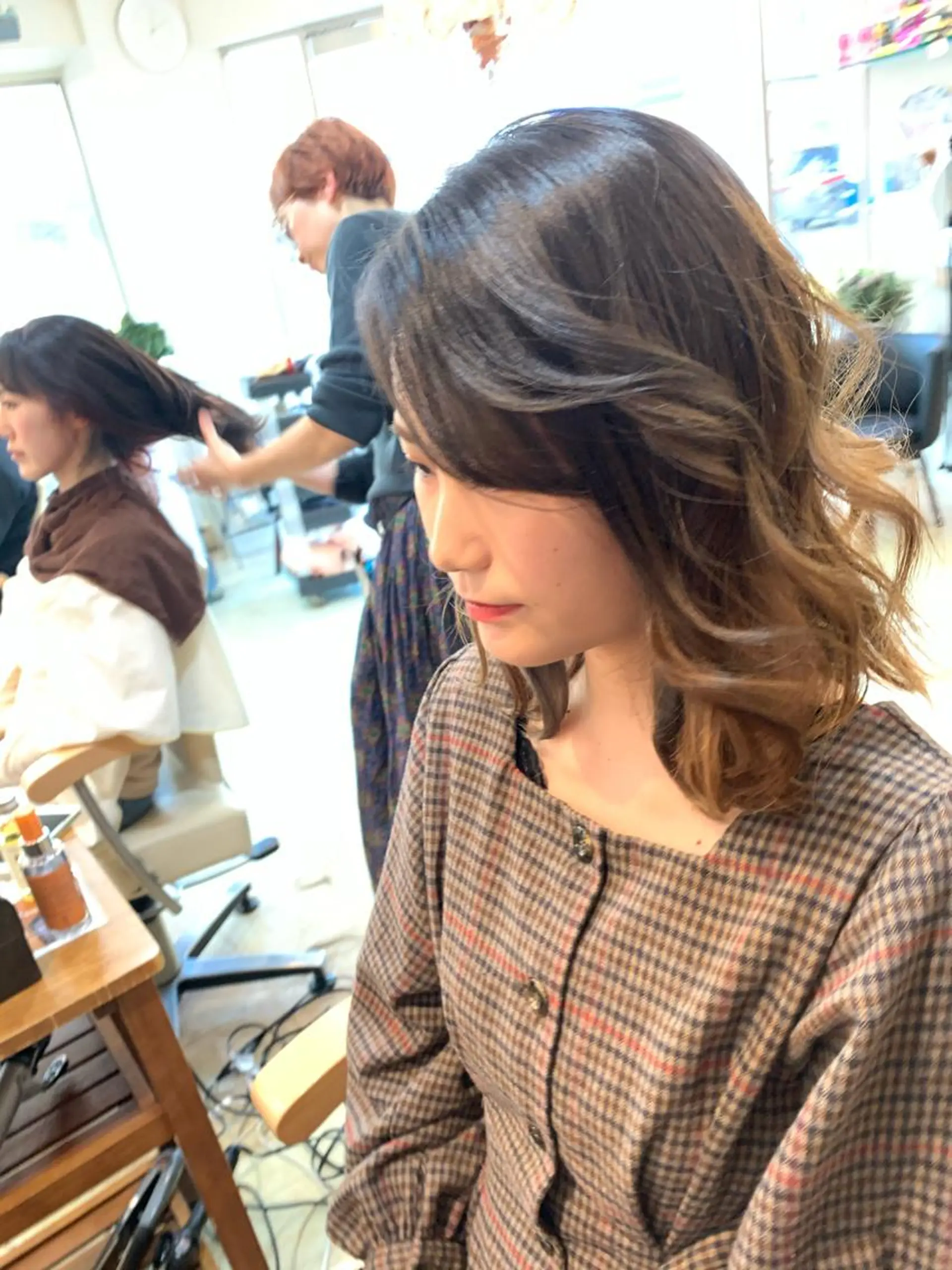 セミロング nishimura makotoのヘアスタイル