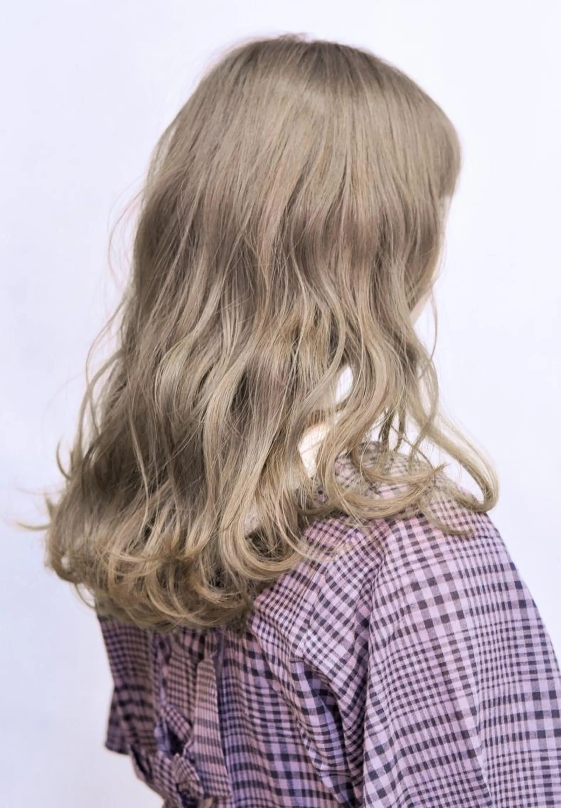 ミディアム カラー アディクシーカラー ブリーチ 透明感カラー グラデーションカラー グレージュ kiki所属・中田 敏明のヘアスタイル