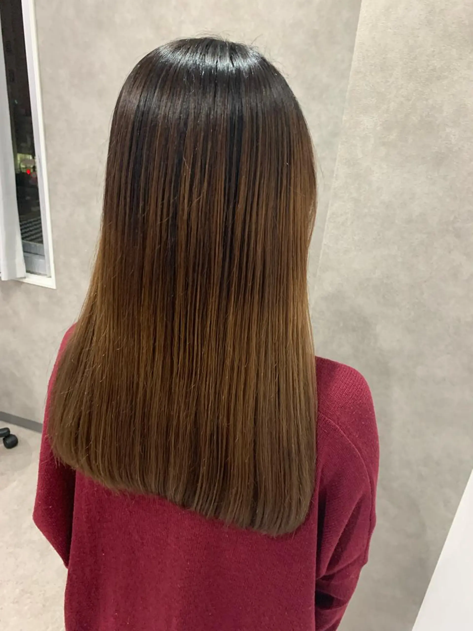 ロング カラー バレイヤージュ ブリーチ ブリーチなしカラー レイヤーカット ヘアカラー ゆきな 育休中のヘアスタイル