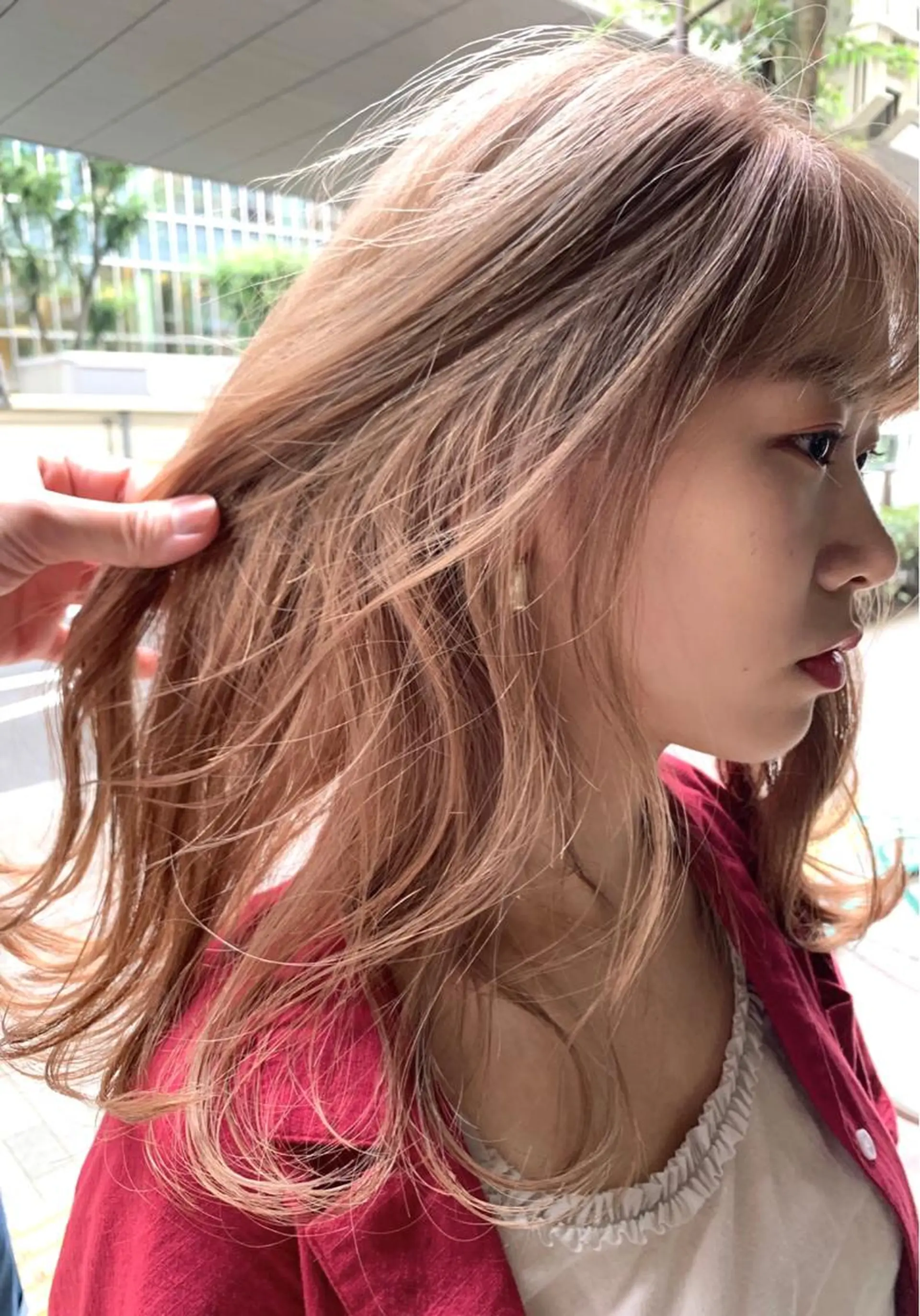 ミディアム カラー ベージュカラー ダブルカラー イヤリングカラー ハイライトカラー イルミナカラー 🔆学生に人気🔆 AEQUITASのヘアスタイル