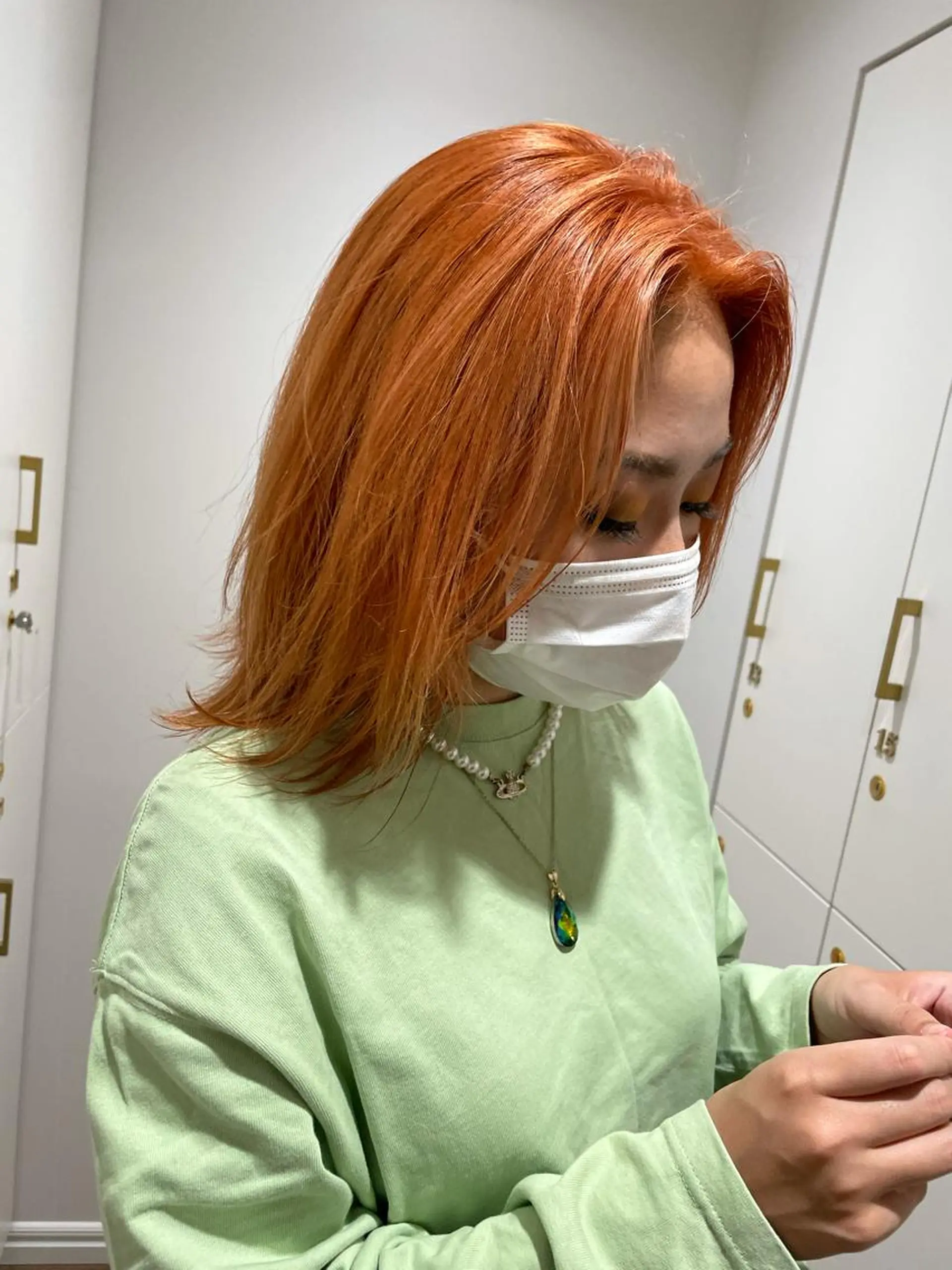 ミディアム カラー ベージュカラー オレンジ オレンジベージュ 韓国ヘア🤍 慎之介のヘアスタイル