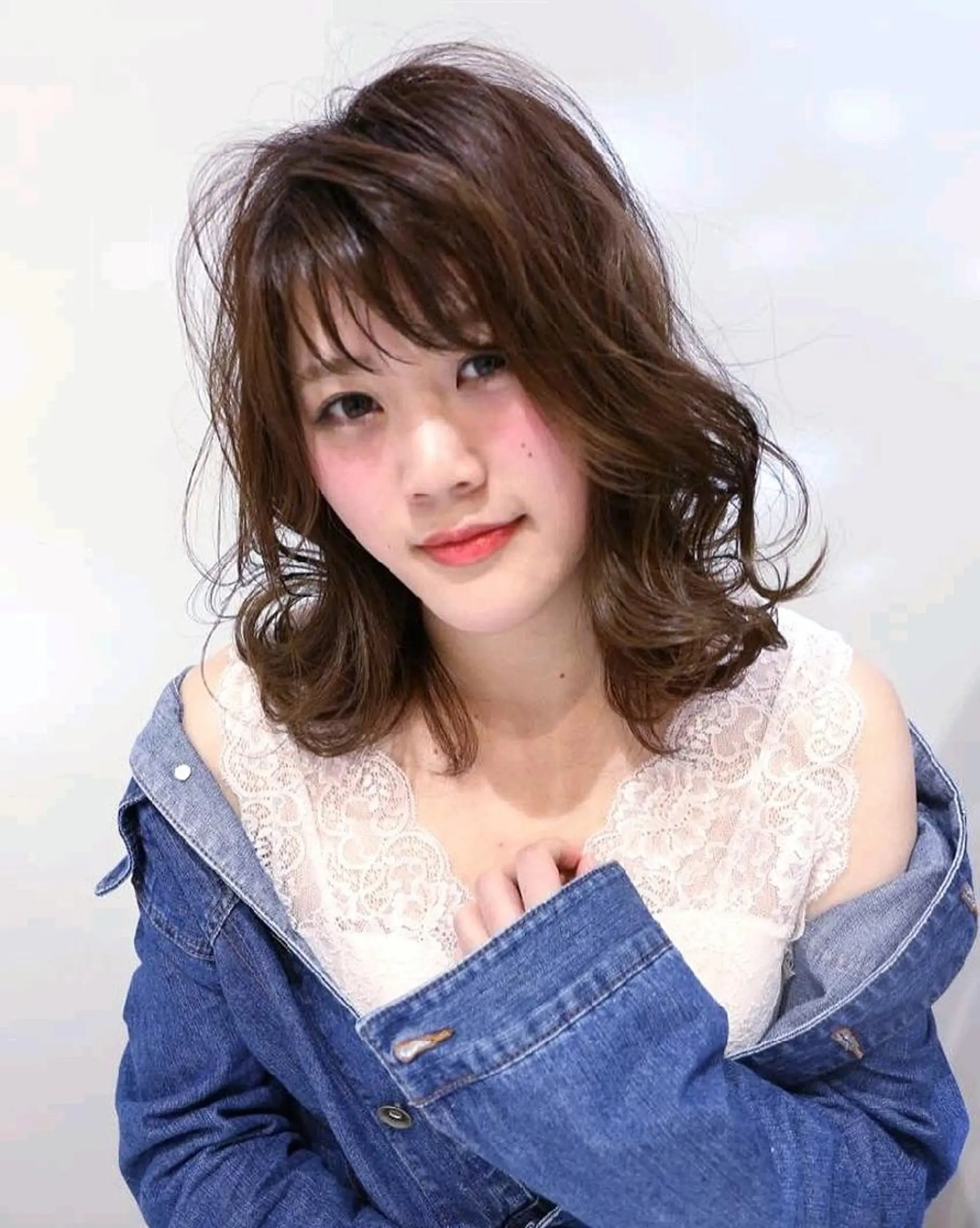 ミディアム カラー パーマ ヘアアレンジ ブリーチ/ヘアケア/ 艶髪/イギチハルのヘアスタイル