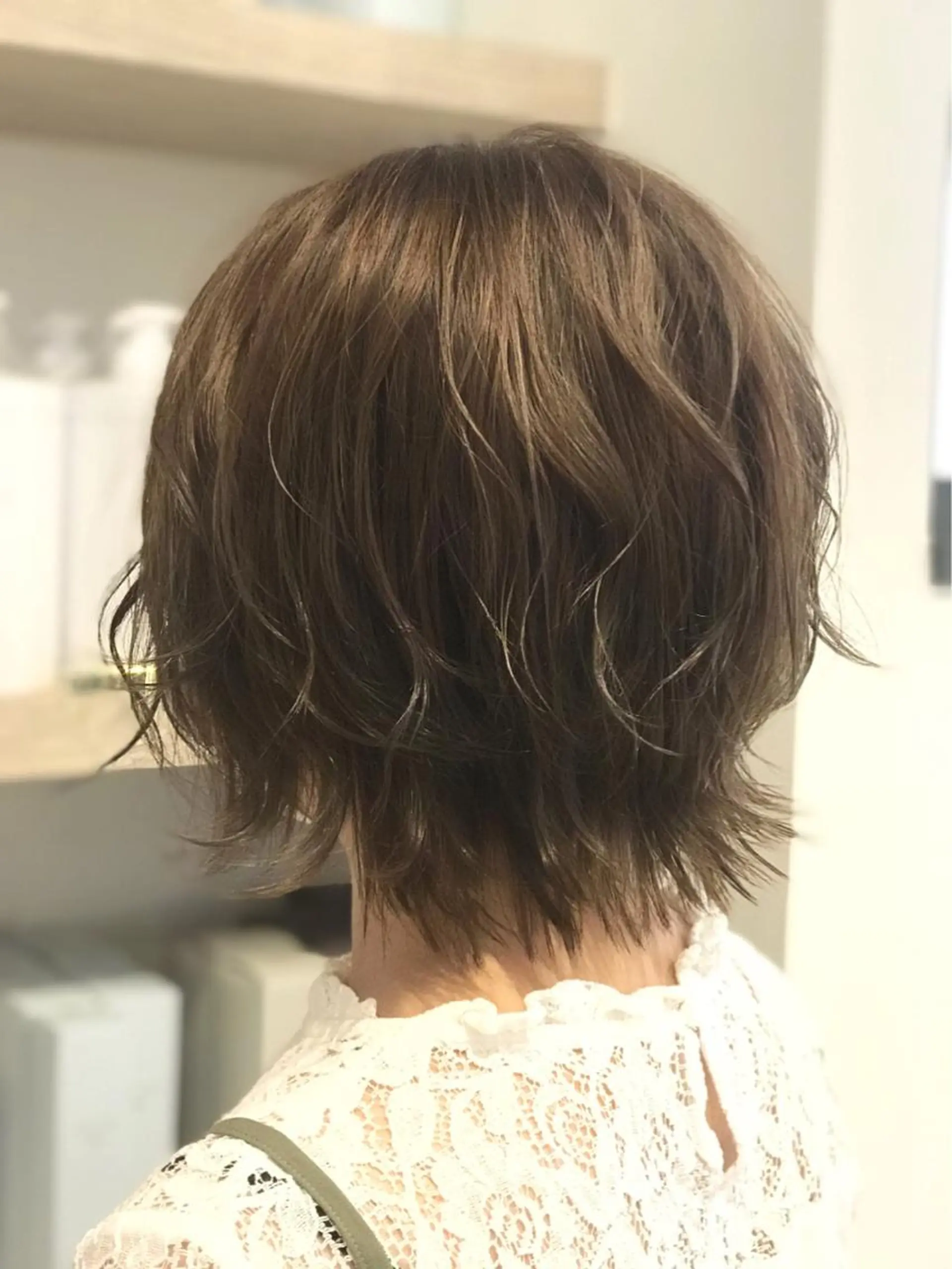 ショート カラー ベージュカラー 由比藤理子 ブリーチカラー🌈のヘアスタイル