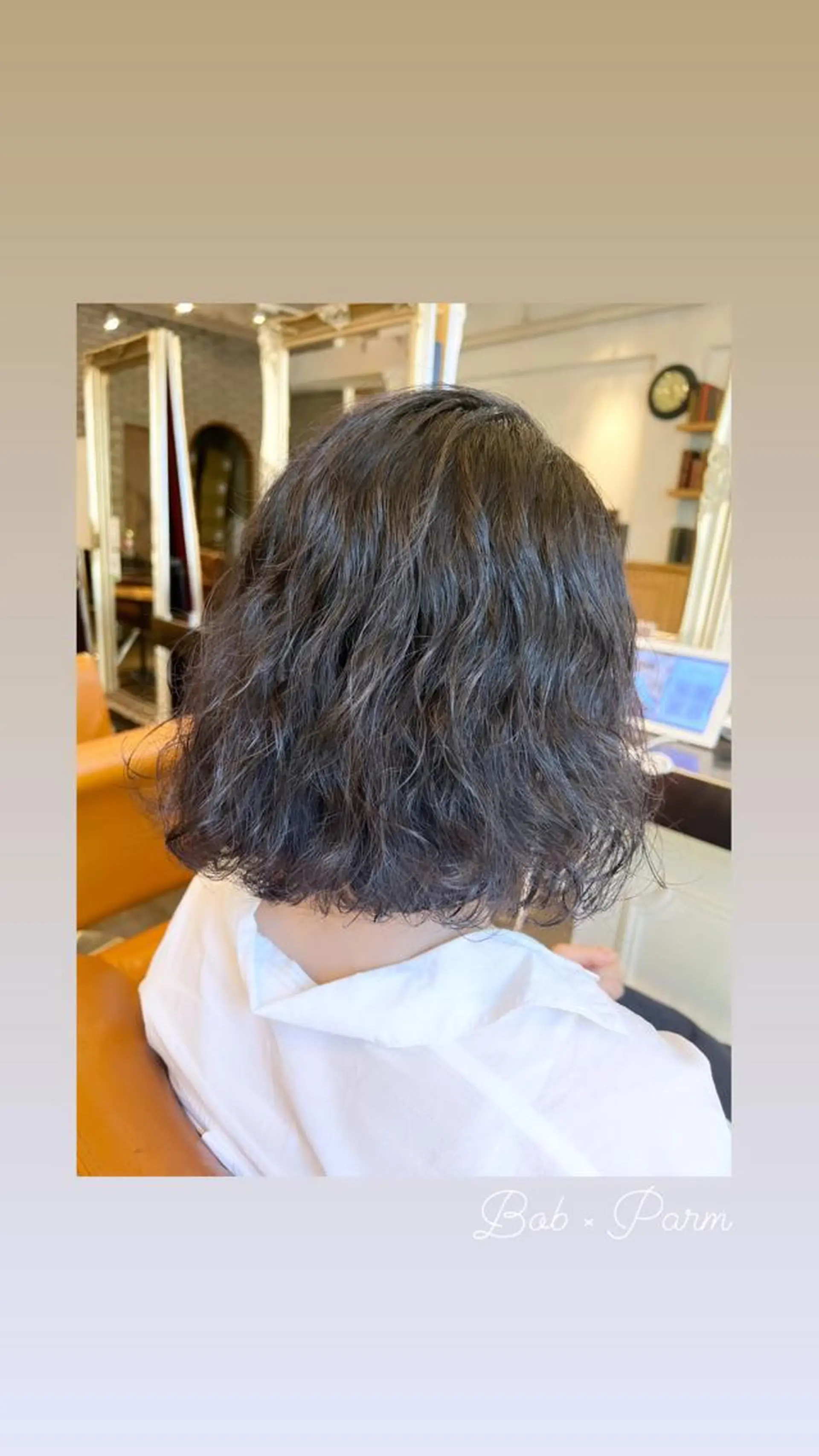 ミディアム パーマ ミディアムパーマ ボブ カット パーマ トリートメント ハイライト/インナー /ブリーチ/レイヤーのヘアスタイル