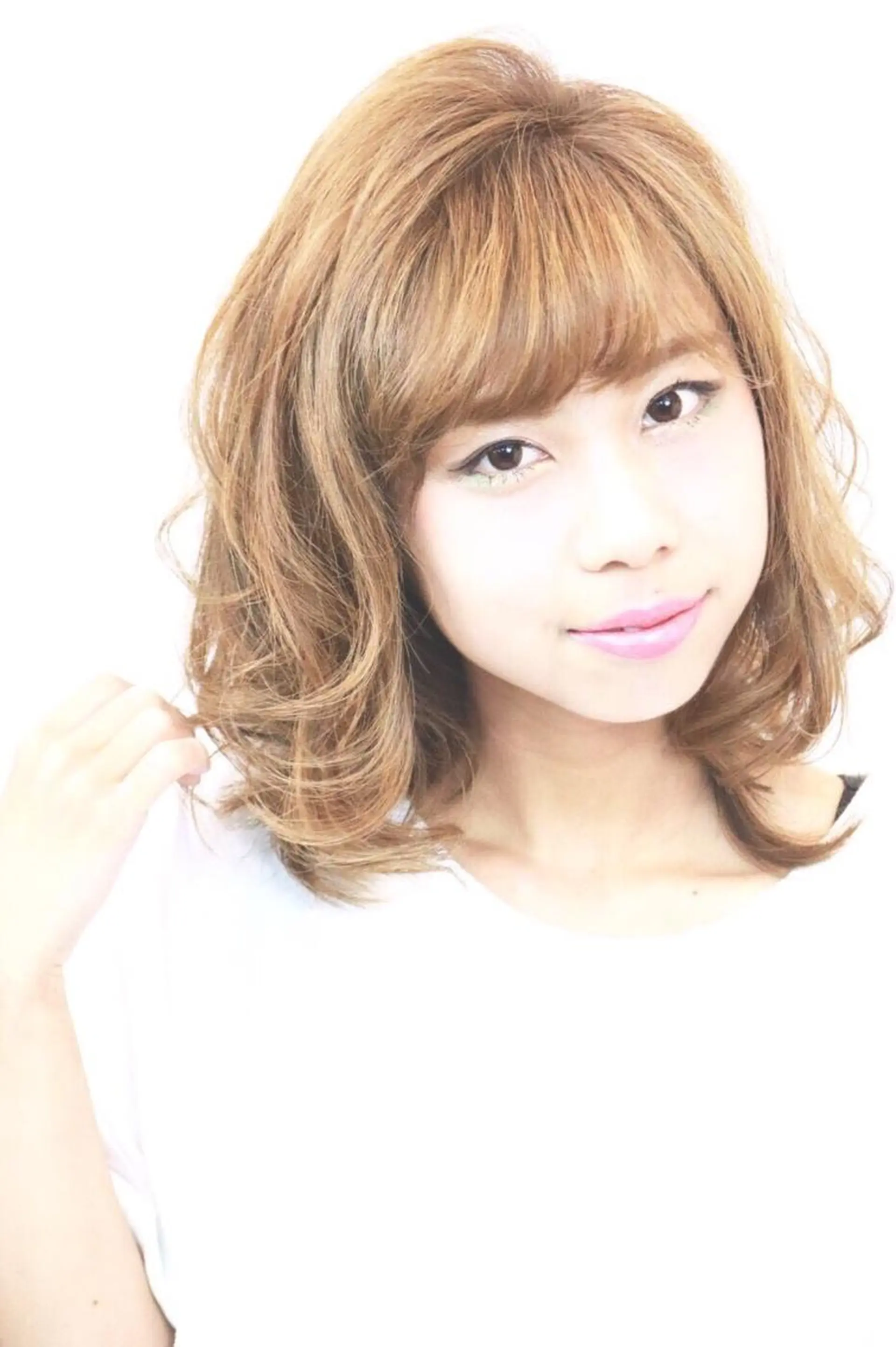 ミディアム カラー カット ヘアカラー トリートメント swordlief 鶴見店のヘアスタイル