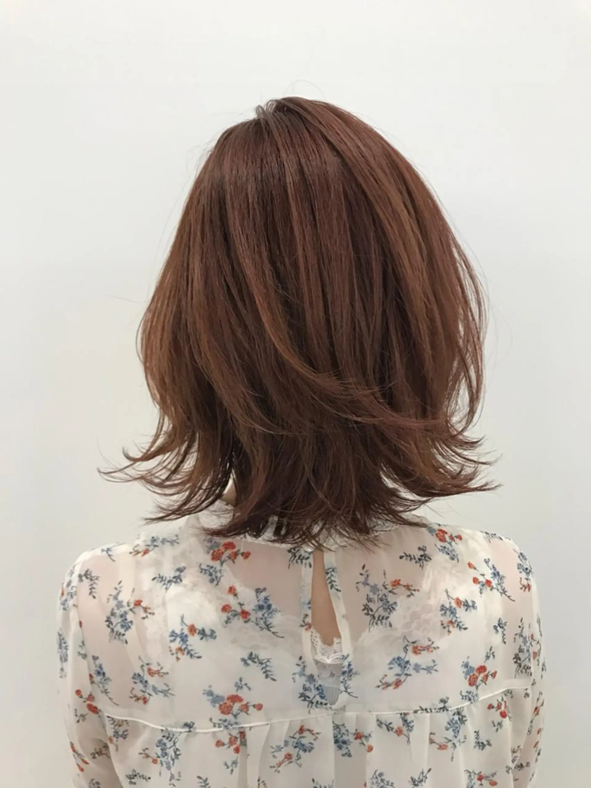 ミディアム due hair 京都駅前店 MILBON オージュア認定サロン【デューヘアー】所属・ハイトーンブリーチ 土坂　由志【京都】のヘアスタイル