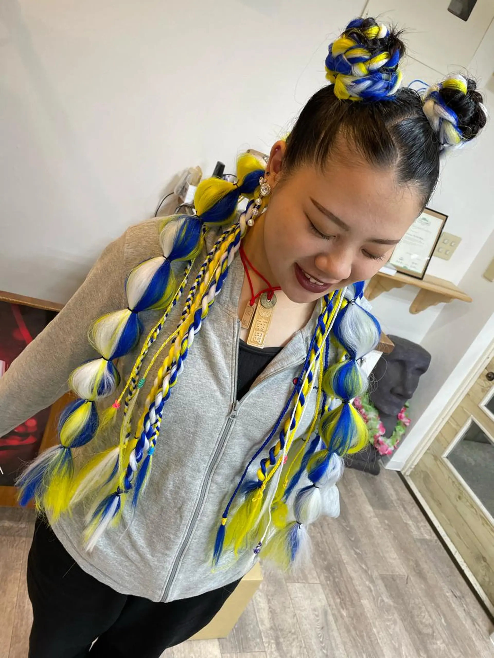 セミロング LOPEZ LAB所属・🦁LOPEZLAB /RUNA🌙のヘアスタイル