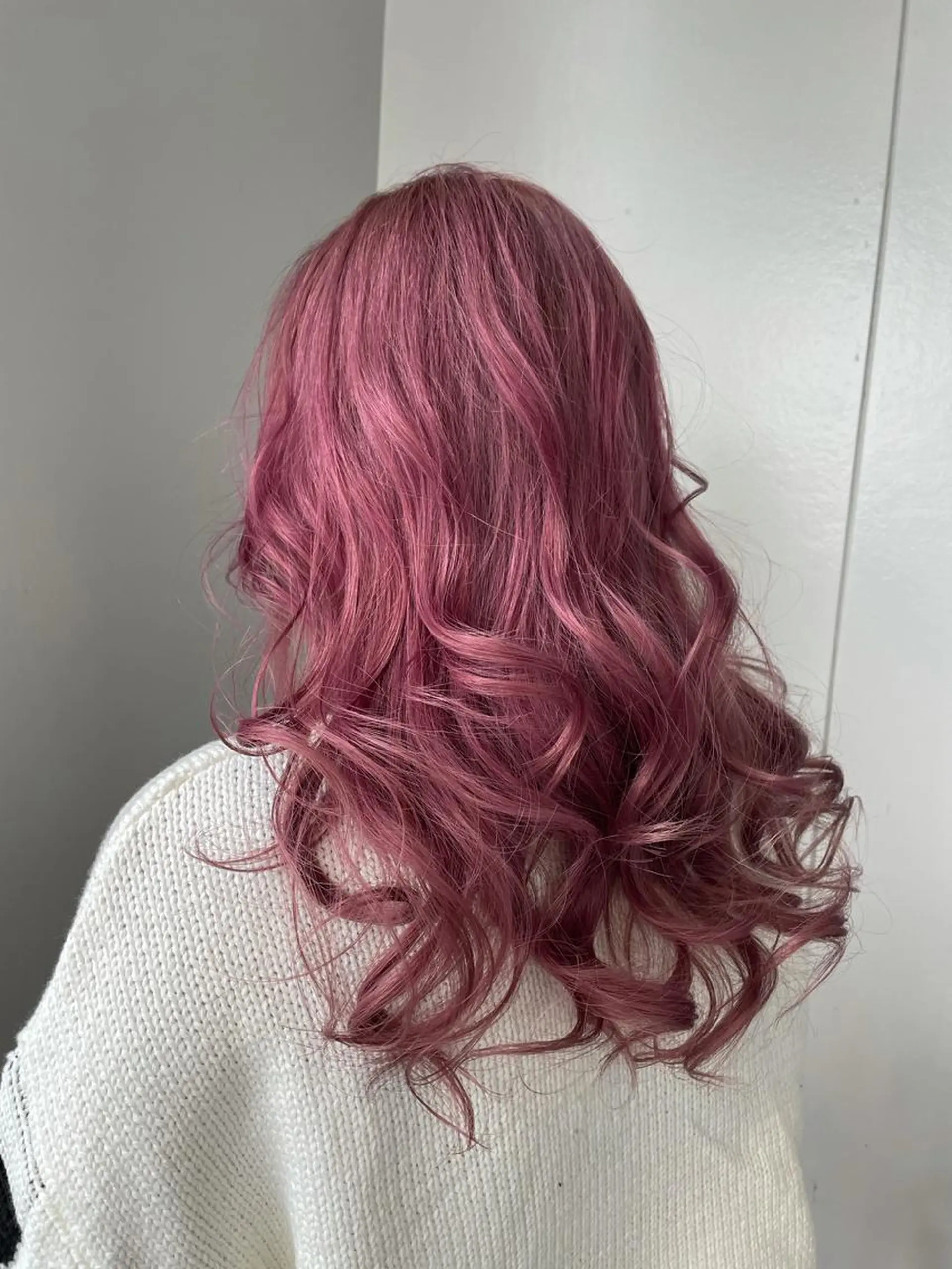 ロング カラー ピンクカラー 松本 唯のヘアスタイル