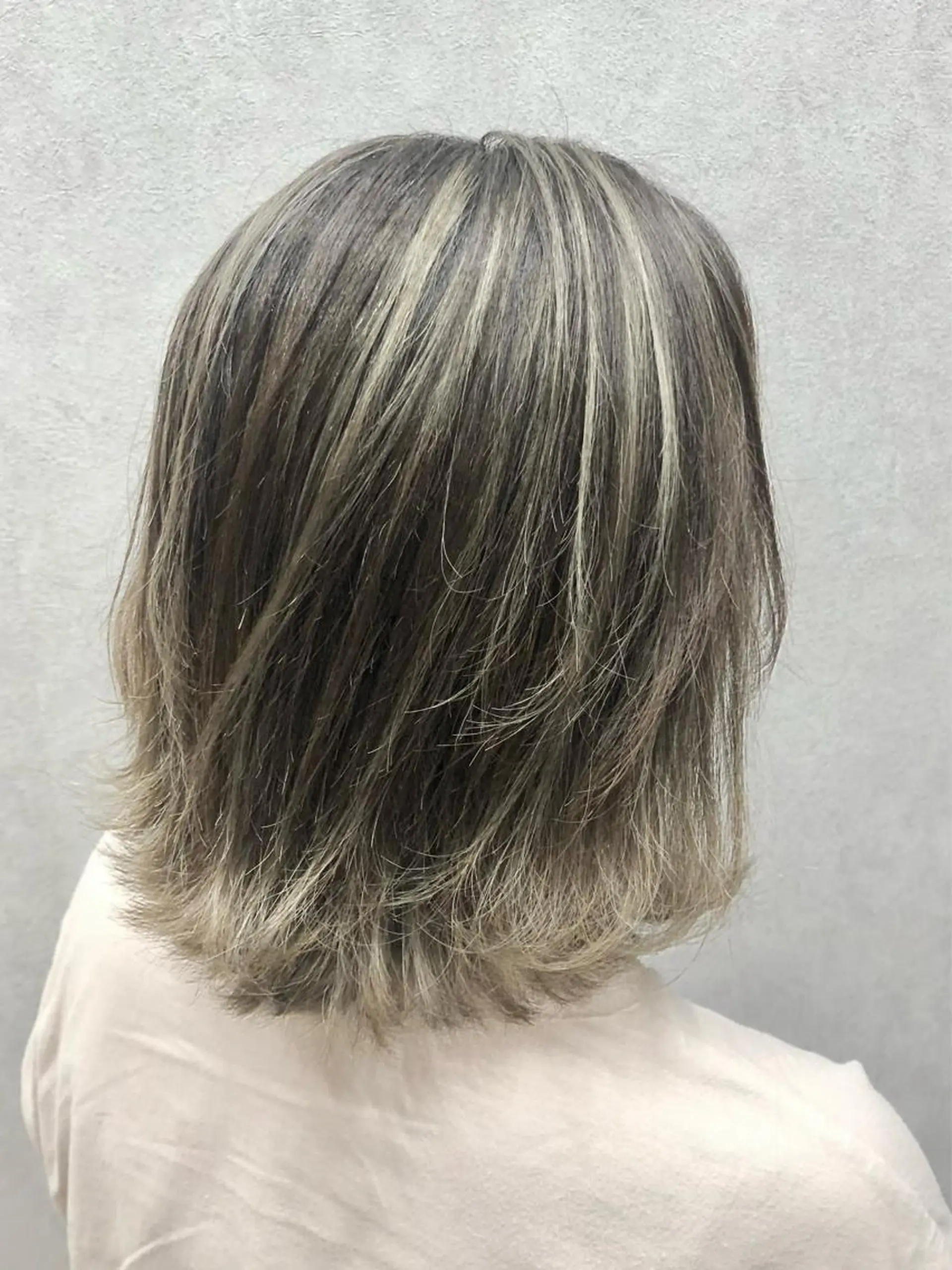 ミディアム カラー 外国人風ヘア 🍔Mamiのヘアスタイル