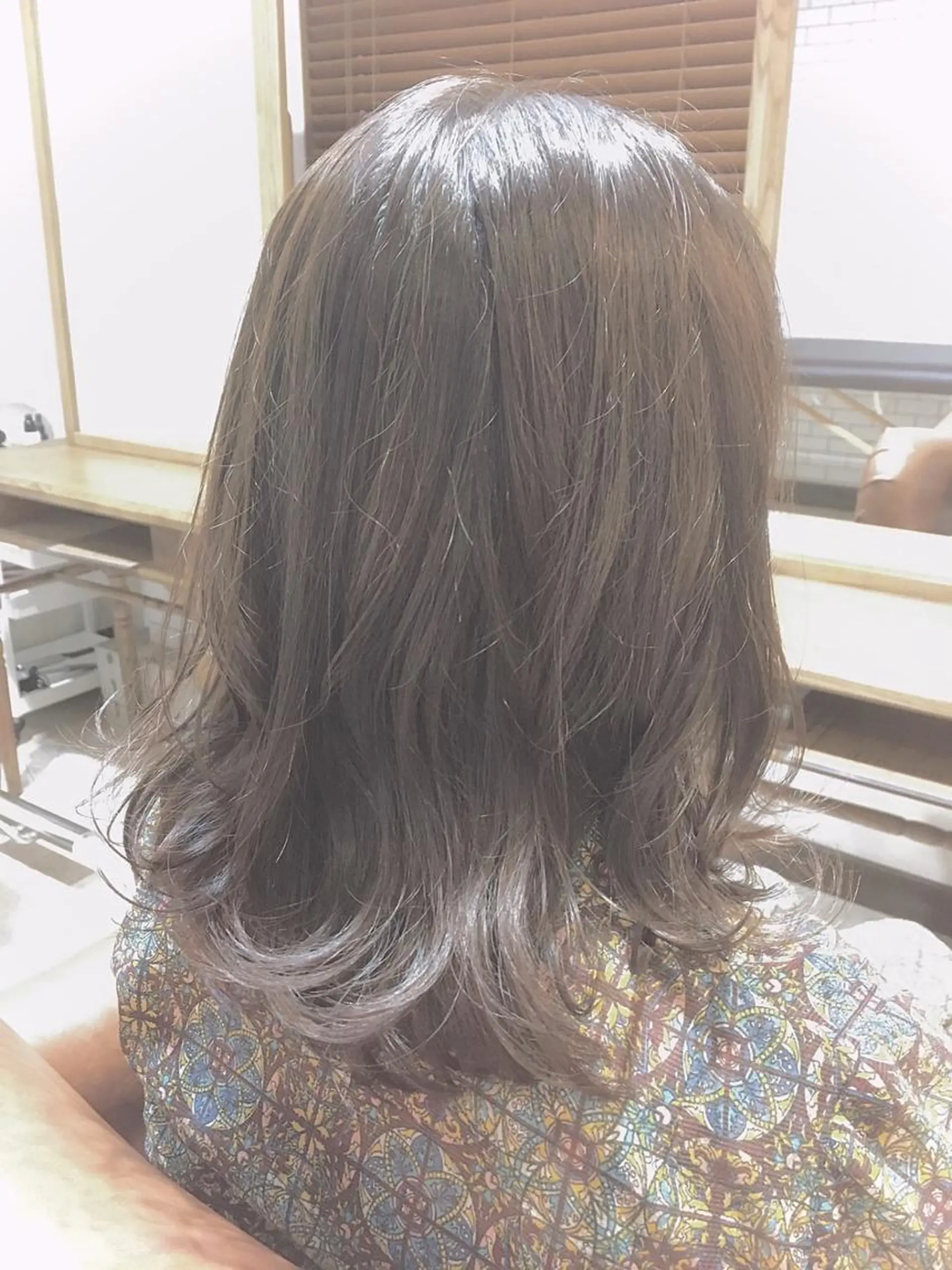 ミディアム カラー アッシュ fossette hair&eyeのマツエク・マツパデザイン