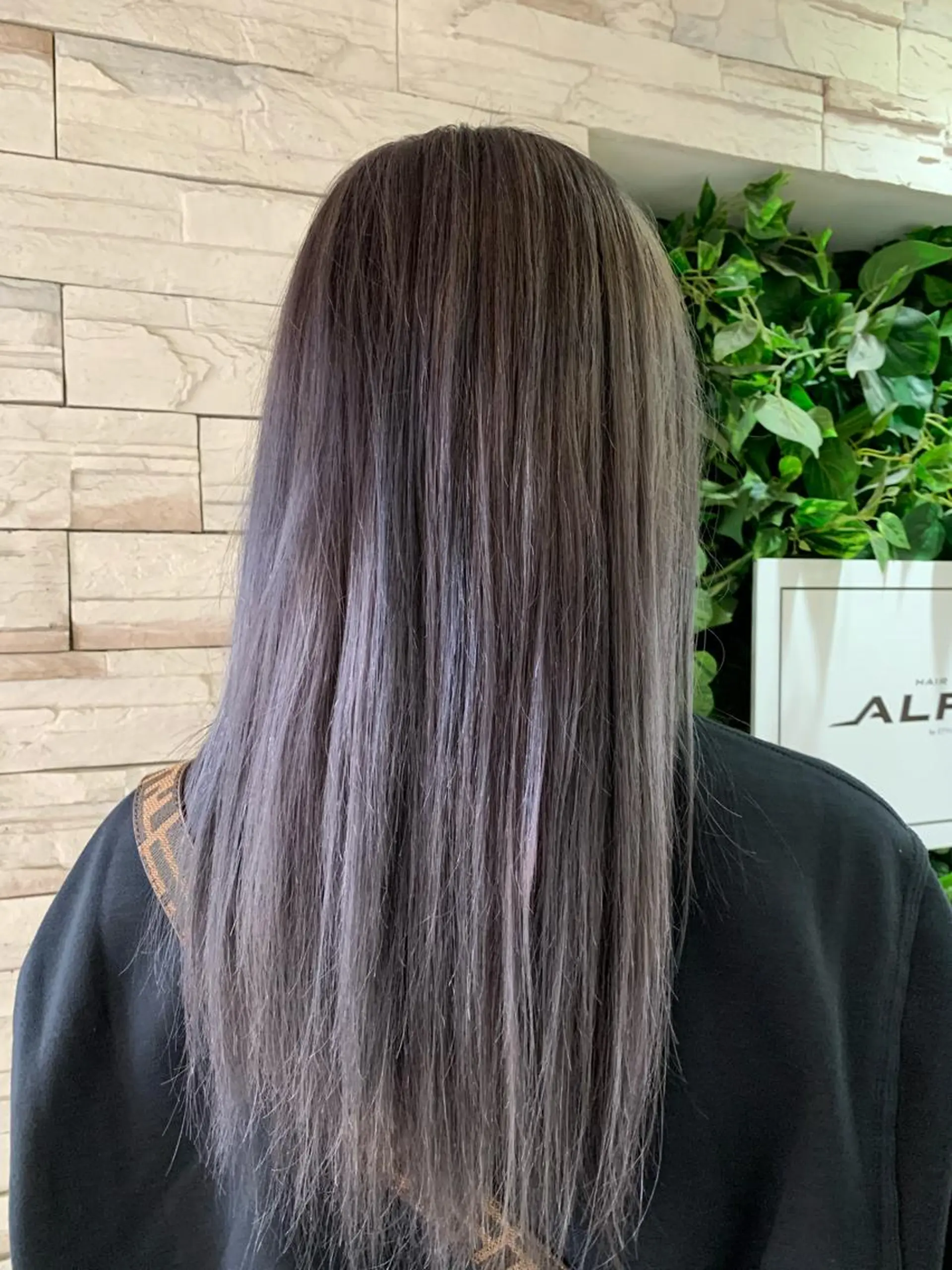 ロング 韓国ヘア×ハイトーン AYA💫のヘアスタイル