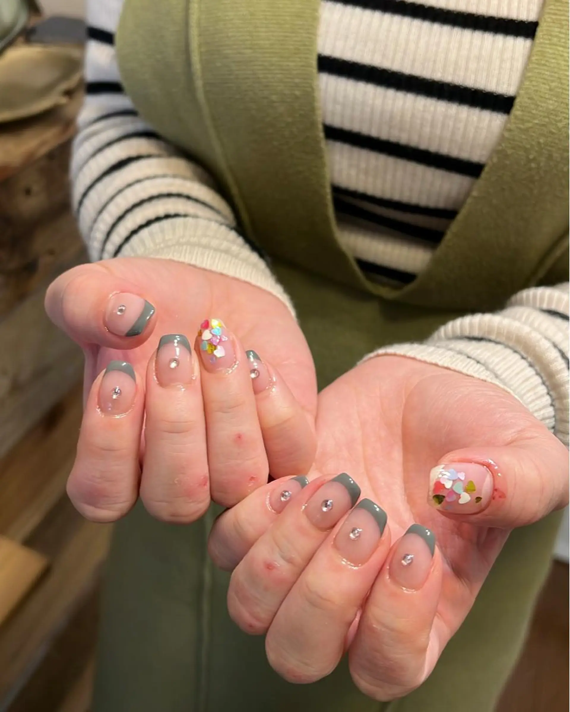 ネイル ハンドネイル フットネイル ハンドケア Nes.Nail所属・Miyagi Asamiのネイルデザイン