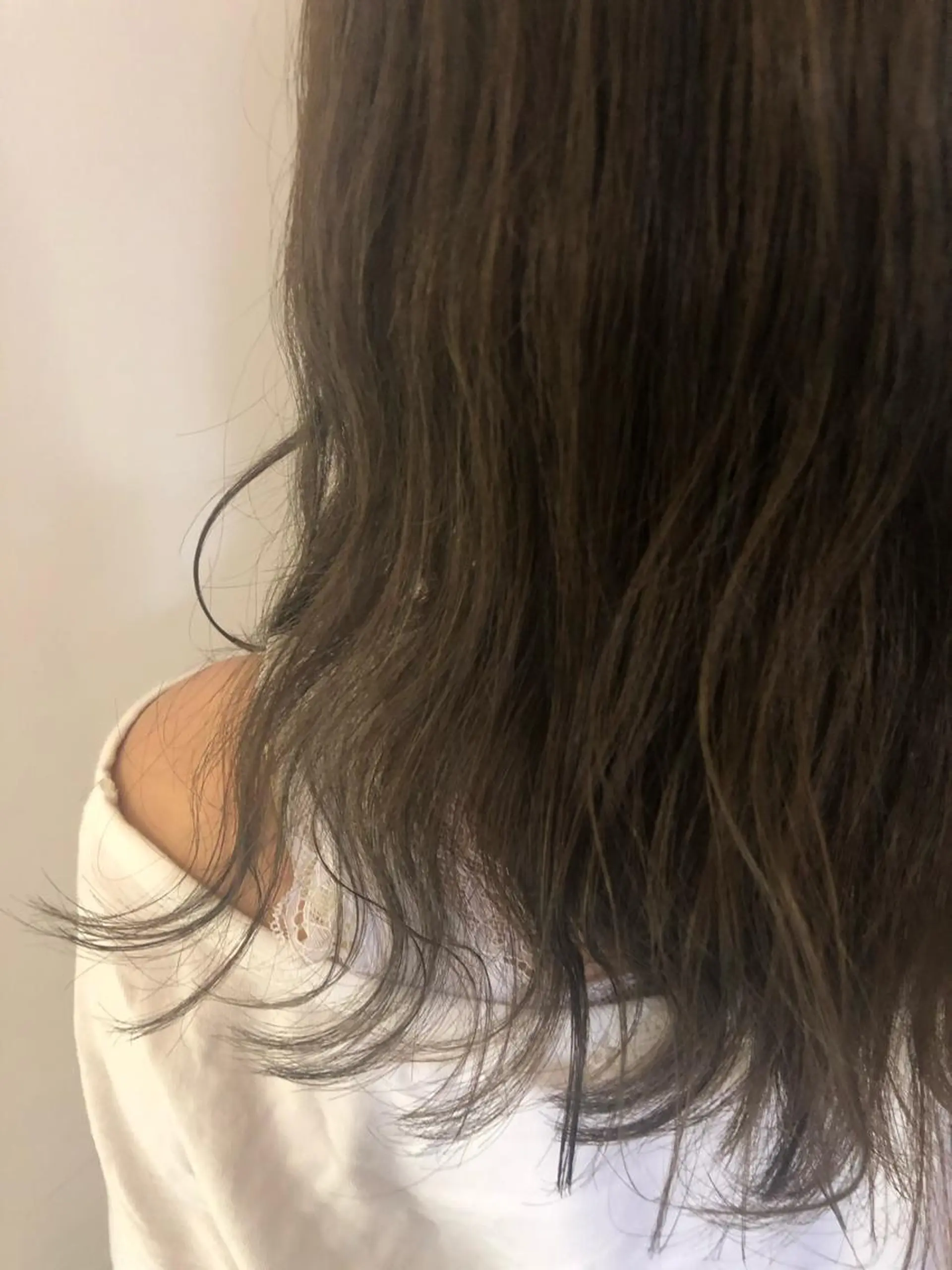 ロング カラー アッシュ ベージュカラー カット ヘアカラー トリートメント 韓国hair ·͜· watanabeのヘアスタイル