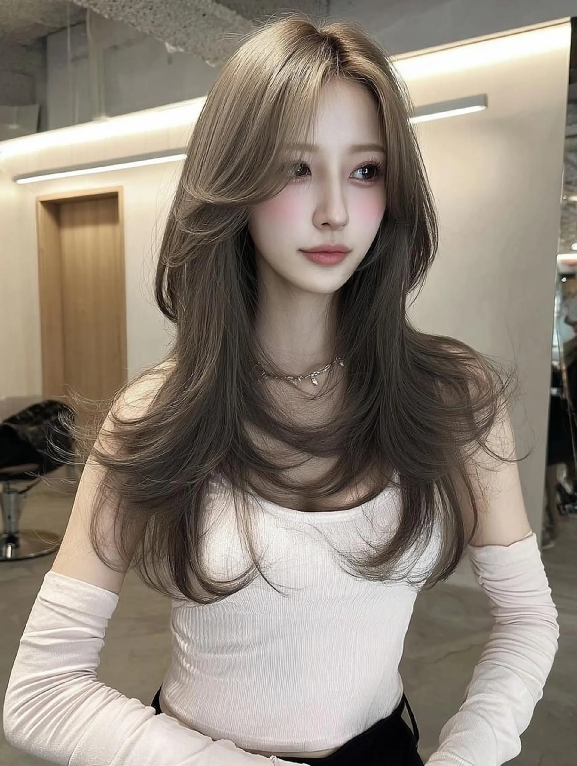 ロング カラー ブリーチ ダブルカラー 髪質改善 縮毛矯正 トリートメント ヘアカラー トリートメント レイヤーカット✨ 福井雄登のヘアスタイル