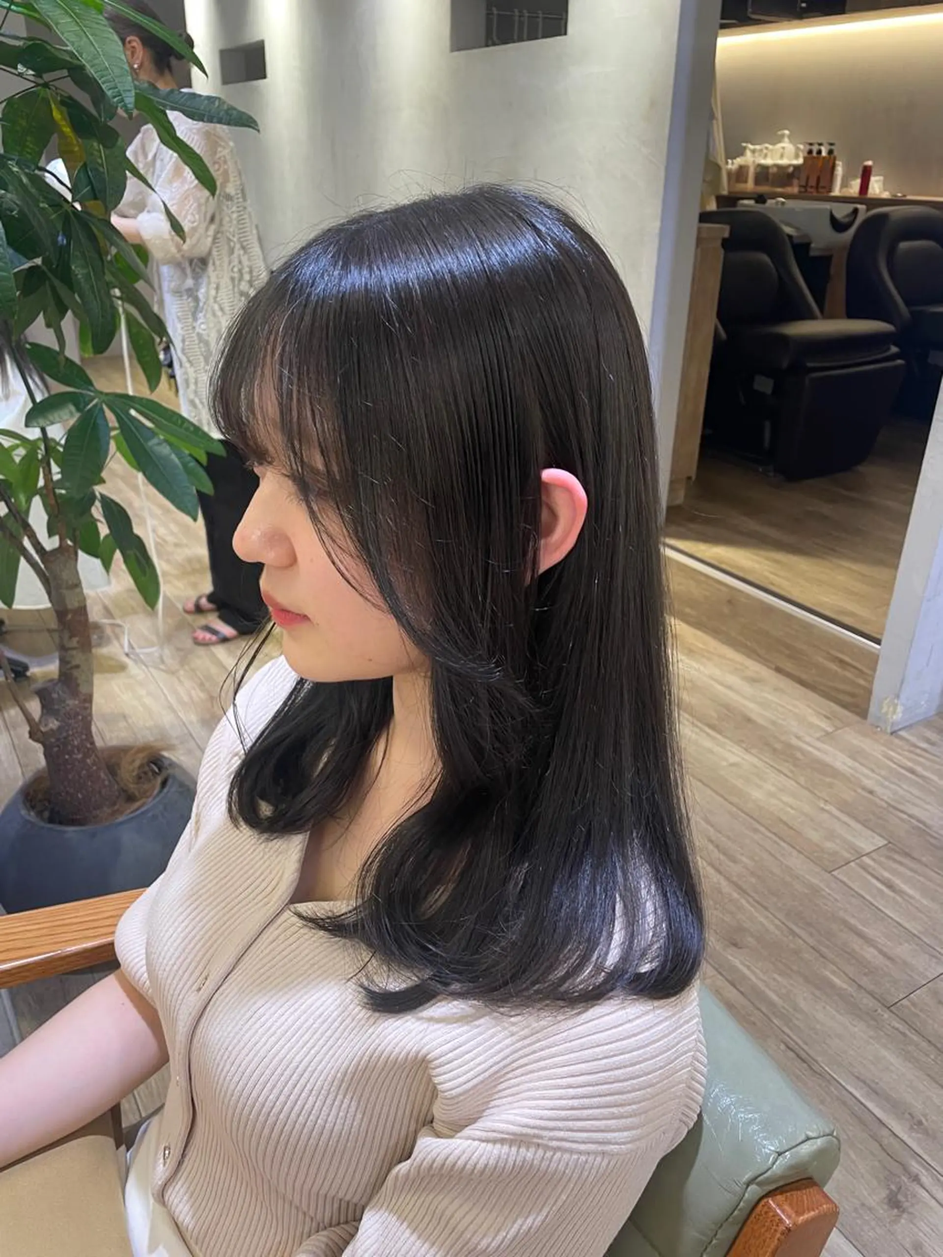 ミディアム ALBUM  池袋所属・来美 / クルミのヘアスタイル